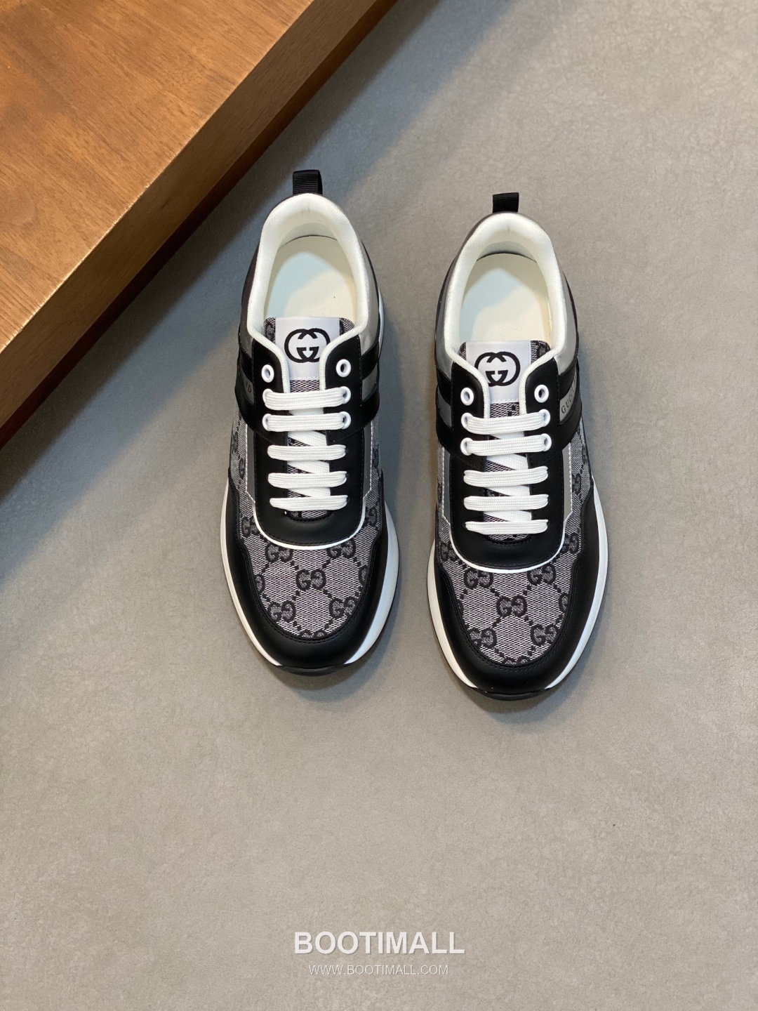 Gucci Signature Panel Low Sneaker Calfskin Fabric Brown Sneakers 구찌 시그니처 패널 로우 스니커즈 송아지가죽 패브릭 브라운 1