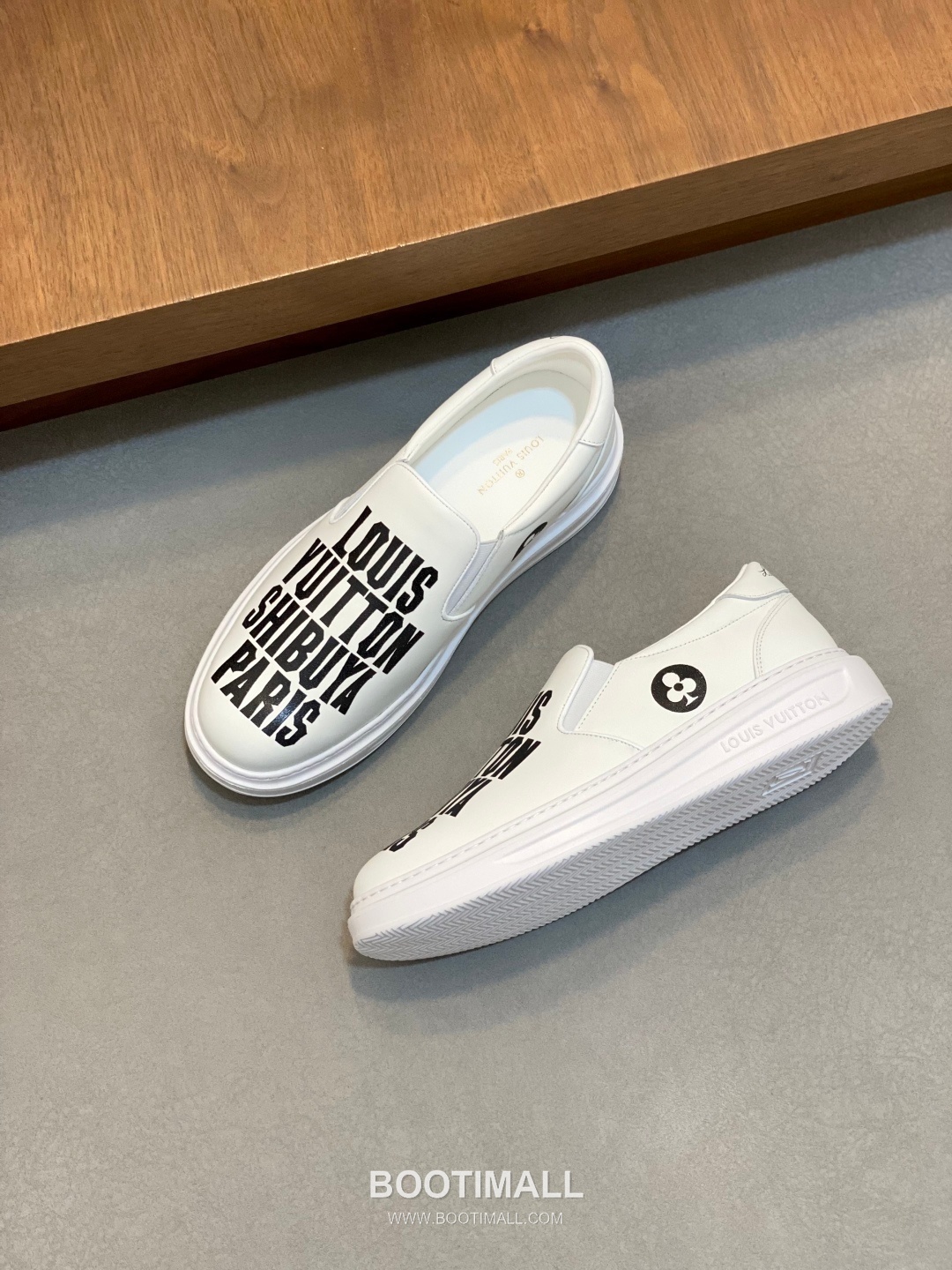 Louis Vuitton Embossed Calfskin TPU Sole Sneaker Calfskin Leather Sneakers 루이비통 엠보싱 송아지가죽 TPU 솔 스니커즈 송아지가죽 5