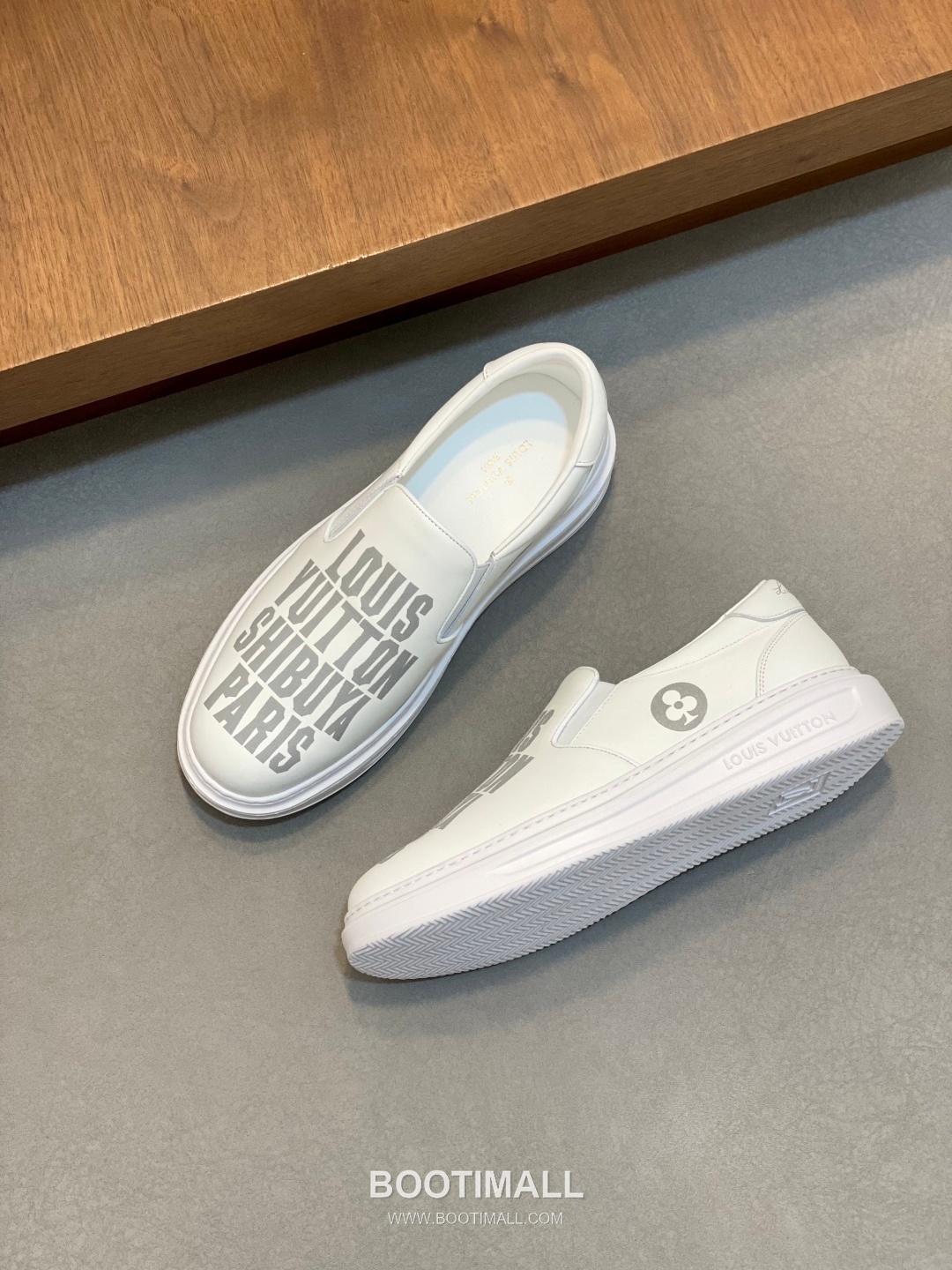 Louis Vuitton Embossed Calfskin TPU Sole Sneaker Calfskin Leather Sneakers 루이비통 엠보싱 송아지가죽 TPU 솔 스니커즈 송아지가죽 5