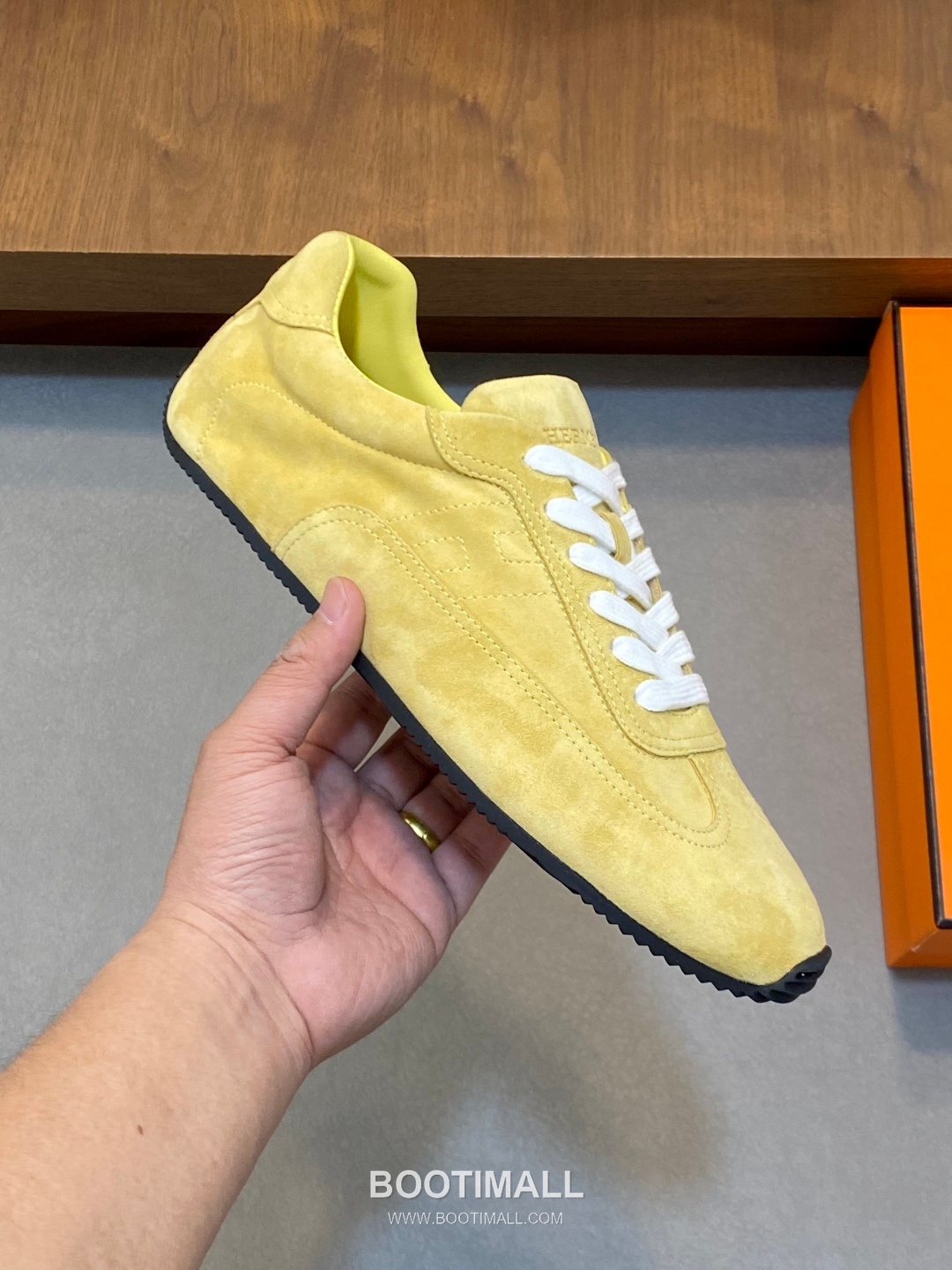 Hermes Master Suede Trainer Suede Goatskin Beige Sneakers 에르메스 마스터 스웨이드 트레이너 스웨이드 산양가죽 베이지 스니커즈 4