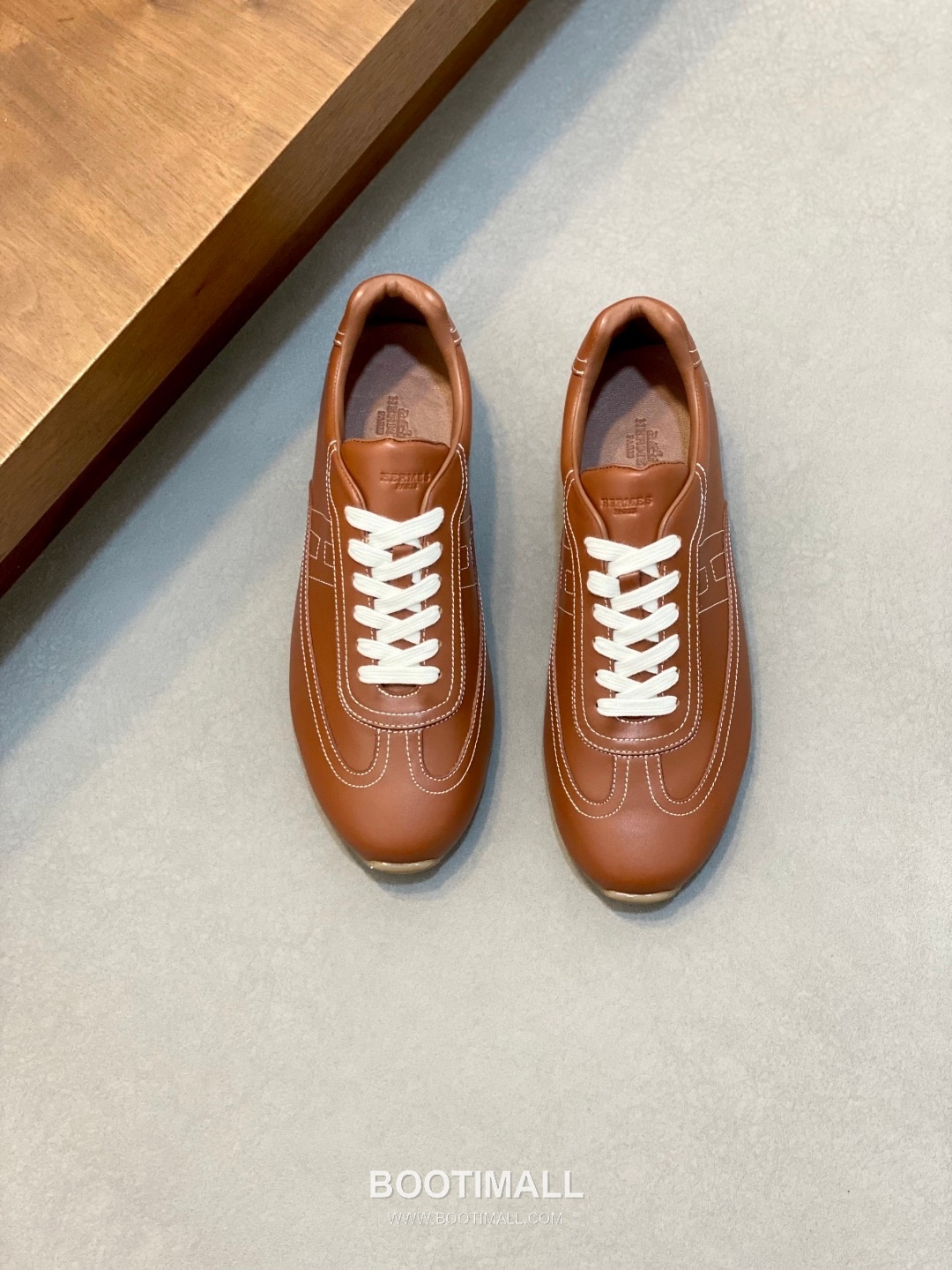 Hermes Master Suede Trainer Suede Goatskin Beige Sneakers 에르메스 마스터 스웨이드 트레이너 스웨이드 산양가죽 베이지 스니커즈 1