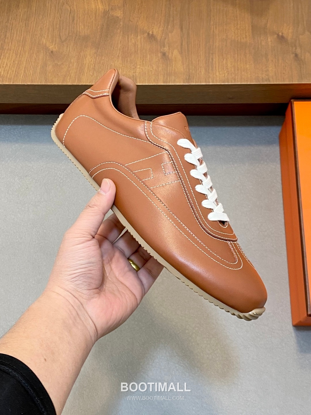 Hermes Master Suede Trainer Suede Goatskin Beige Sneakers 에르메스 마스터 스웨이드 트레이너 스웨이드 산양가죽 베이지 스니커즈 4