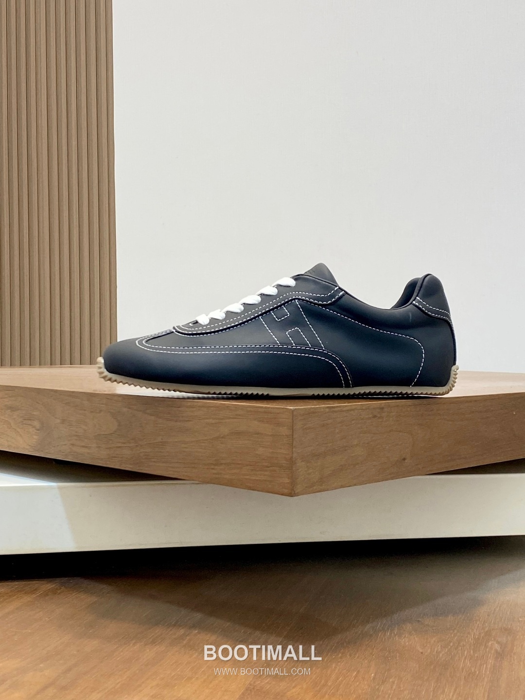 Hermes Master Suede Trainer Suede Goatskin Beige Sneakers 에르메스 마스터 스웨이드 트레이너 스웨이드 산양가죽 베이지 스니커즈 2