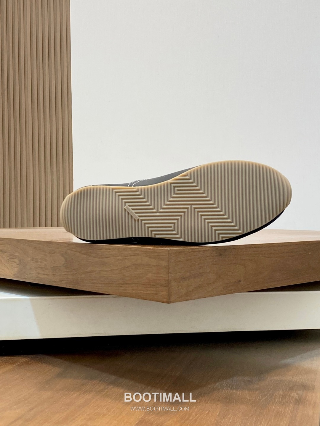 Hermes Master Suede Trainer Suede Goatskin Beige Sneakers 에르메스 마스터 스웨이드 트레이너 스웨이드 산양가죽 베이지 스니커즈 9