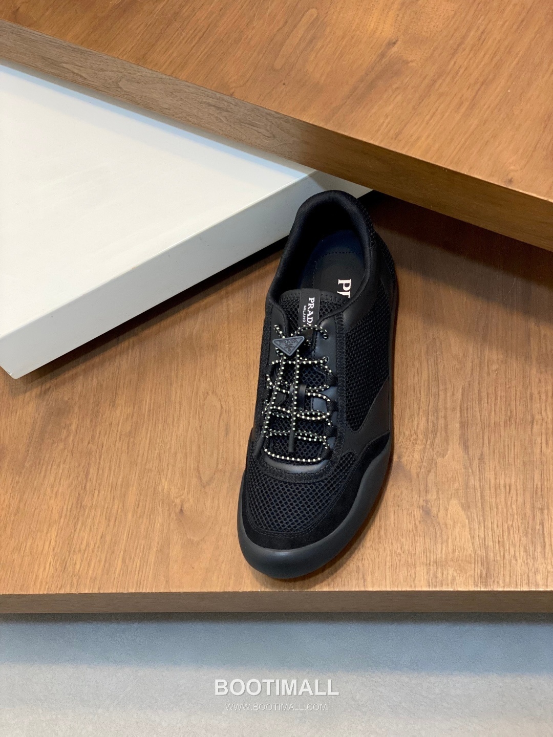 Prada Enamel Triangle Leather Sneaker Leather Sneakers 프라다 에나멜 트라이앵글 레더 스니커즈 레더 6