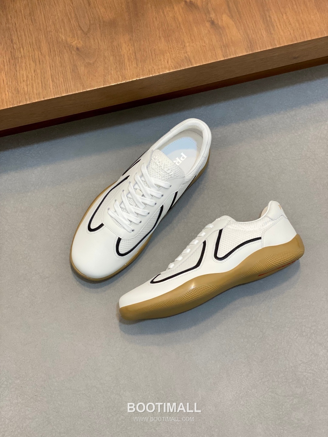 Prada Geometric Panel Runner Calfskin Mesh Khaki Sneakers 프라다 지오메트릭 패널 러너 송아지가죽 메쉬 카키 스니커즈 -9 5