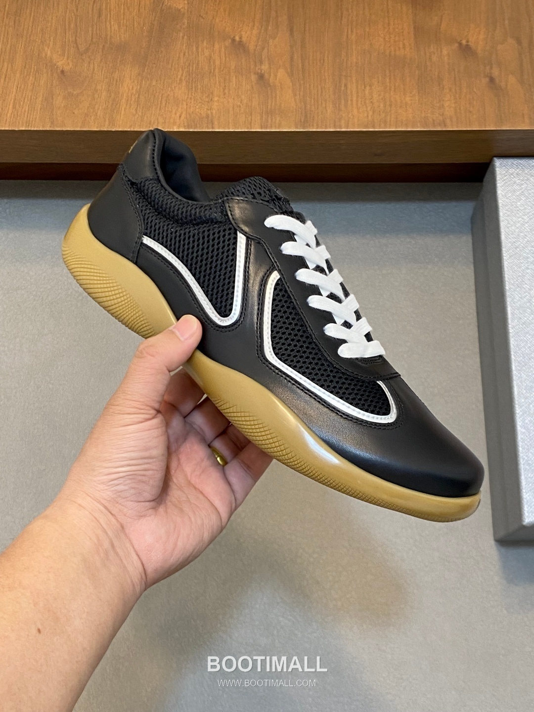 Prada Geometric Panel Runner Calfskin Mesh Khaki Sneakers 프라다 지오메트릭 패널 러너 송아지가죽 메쉬 카키 스니커즈 -9 4