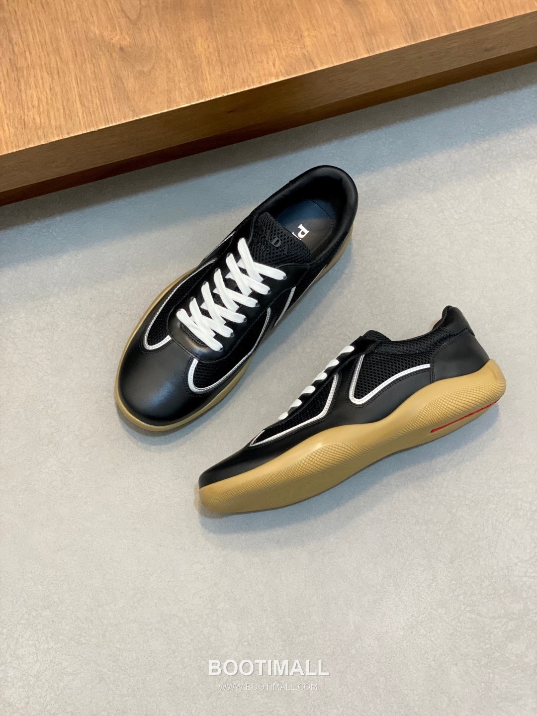 Prada Geometric Panel Runner Calfskin Mesh Khaki Sneakers 프라다 지오메트릭 패널 러너 송아지가죽 메쉬 카키 스니커즈 -9 5