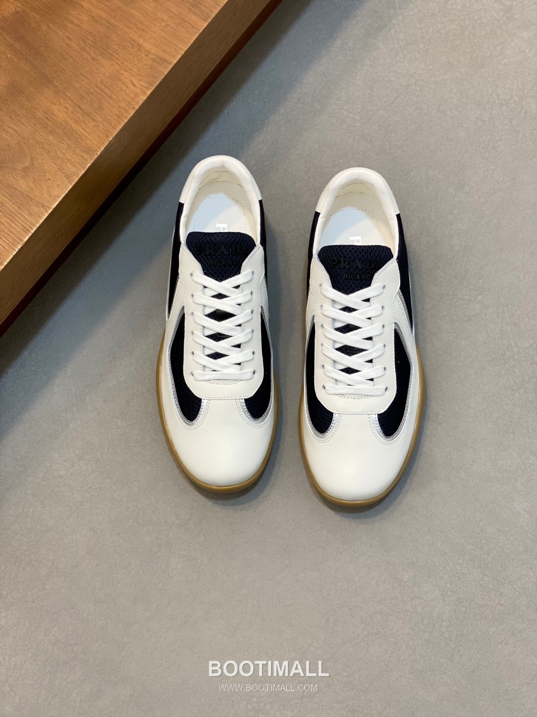 Prada Geometric Panel Runner Calfskin Mesh Khaki Sneakers 프라다 지오메트릭 패널 러너 송아지가죽 메쉬 카키 스니커즈 -9 1