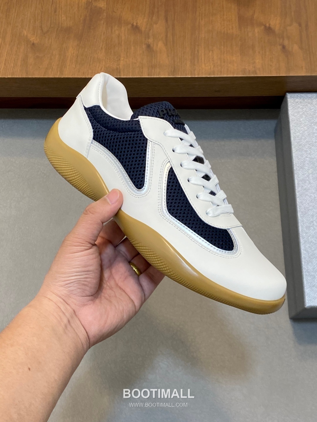 Prada Geometric Panel Runner Calfskin Mesh Khaki Sneakers 프라다 지오메트릭 패널 러너 송아지가죽 메쉬 카키 스니커즈 -9 4