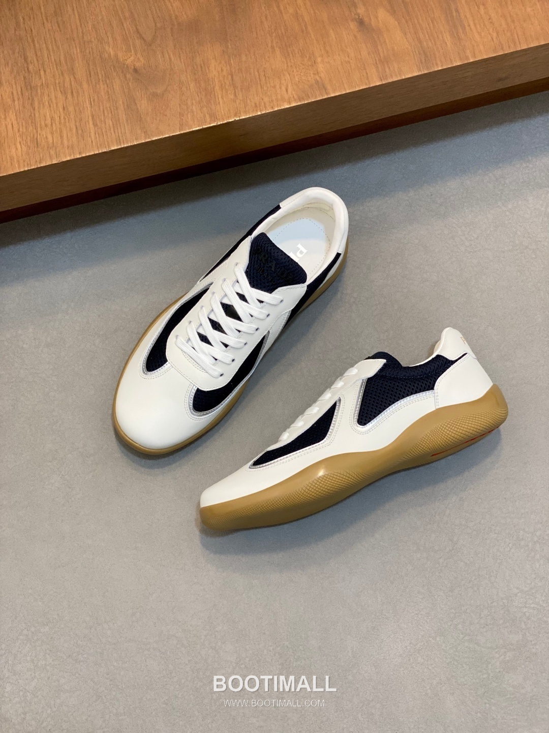 Prada Geometric Panel Runner Calfskin Mesh Khaki Sneakers 프라다 지오메트릭 패널 러너 송아지가죽 메쉬 카키 스니커즈 -9 5