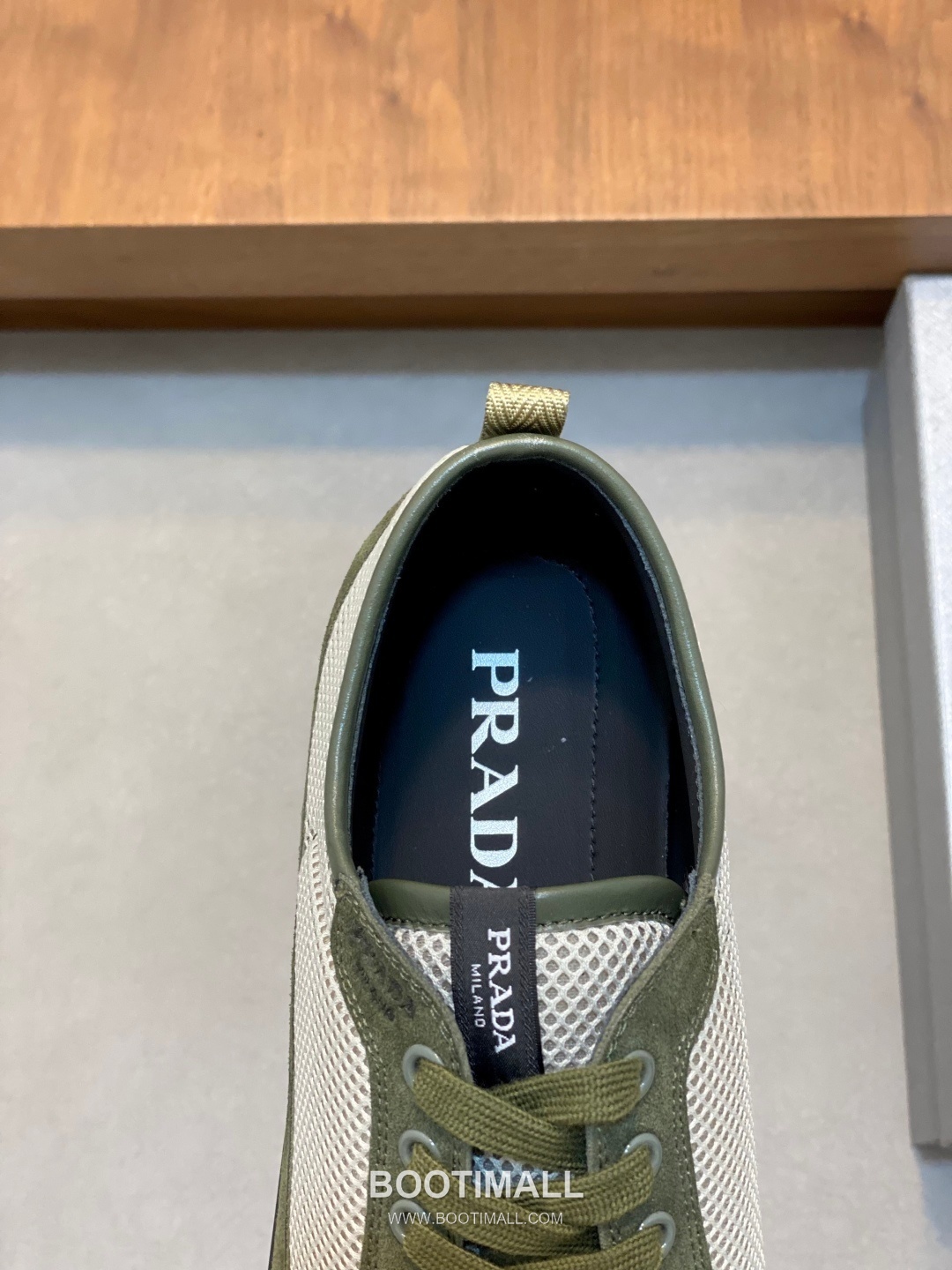 Prada Enamel Triangle Leather Sneaker Leather Sneakers 프라다 에나멜 트라이앵글 레더 스니커즈 레더 7