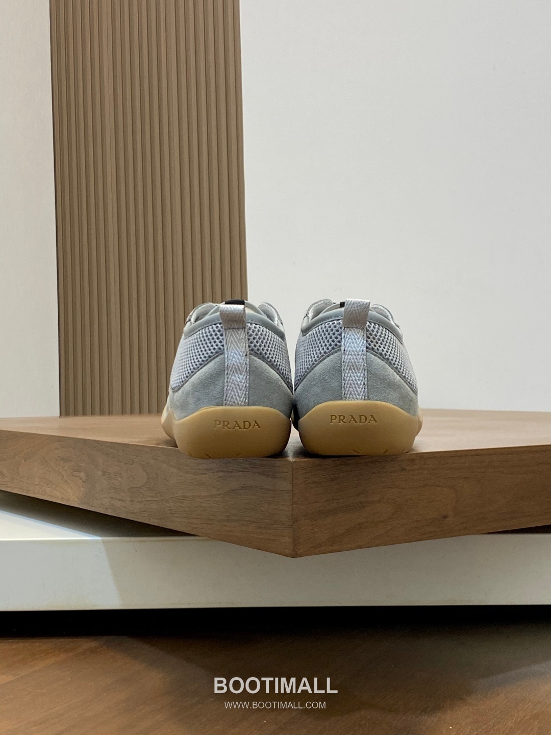 Prada Enamel Triangle Leather Sneaker Leather Sneakers 프라다 에나멜 트라이앵글 레더 스니커즈 레더 8