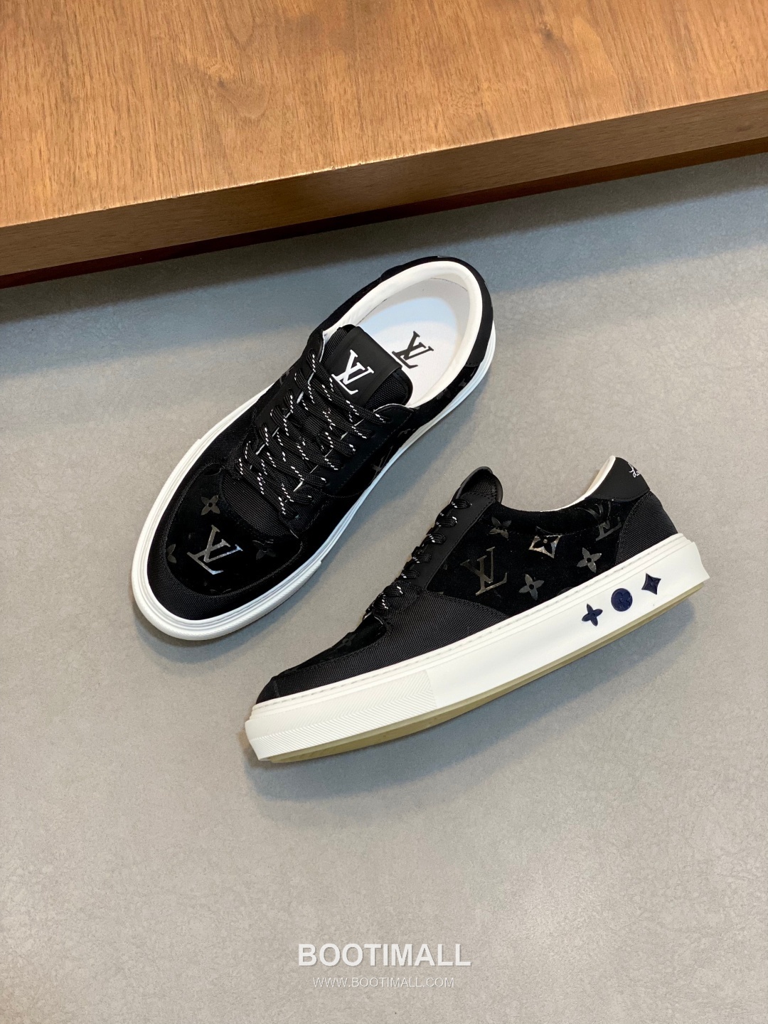 Louis Vuitton Grain Calfskin Napa Trainer Grain Calfskin Napa Leather TPU Sneakers 루이비통 그레인 송아지 나파 트레이너 그레인 송아지 가죽 나파 레더 TPU 스니커즈 5