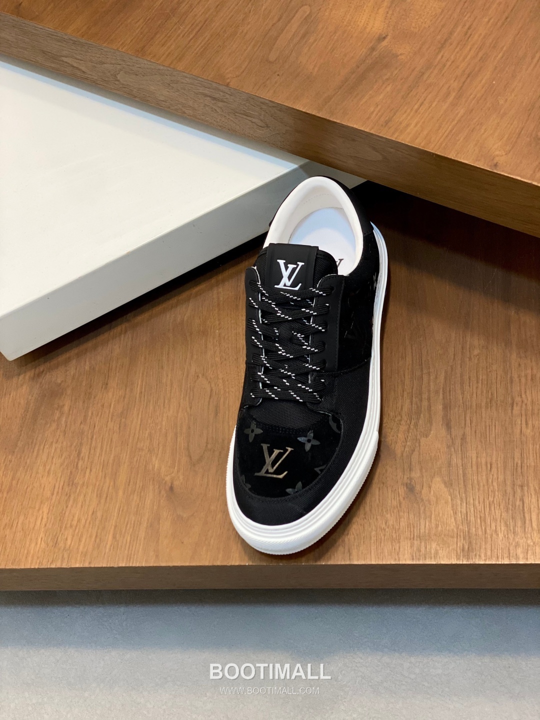 Louis Vuitton Grain Calfskin Napa Trainer Grain Calfskin Napa Leather TPU Sneakers 루이비통 그레인 송아지 나파 트레이너 그레인 송아지 가죽 나파 레더 TPU 스니커즈 6