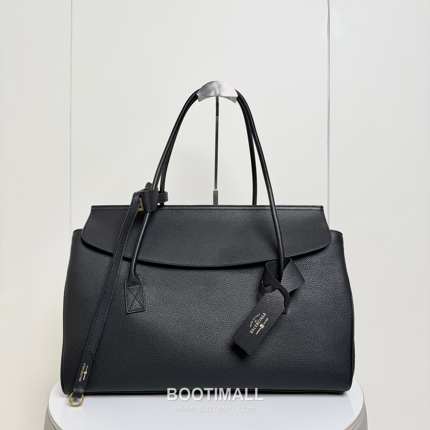 Balenciaga Carrie Carry All Litchi-Grain Cowhide Black Top Handle Bag 발렌시아가 캐리 올 리치패턴 소가죽 블랙 탑핸들백 54cm 7