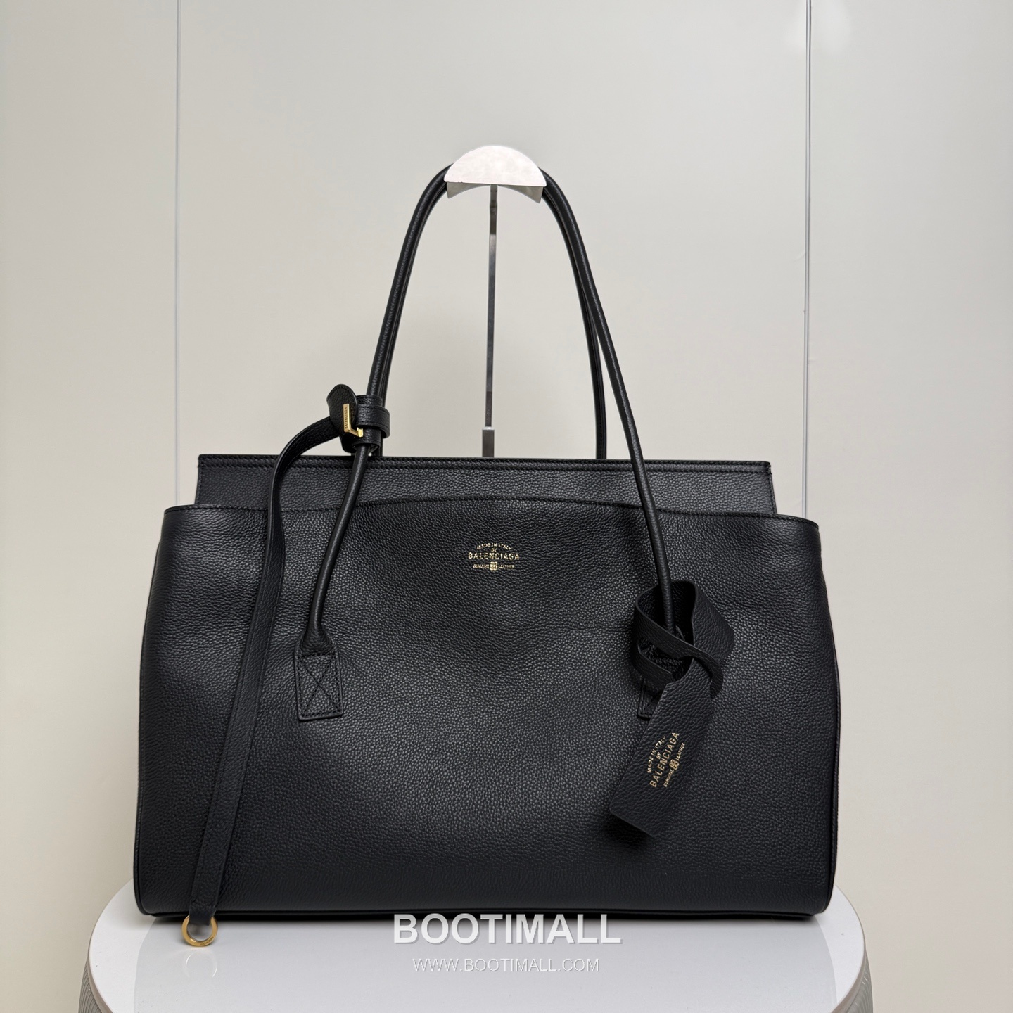 Balenciaga Carrie Carry All Litchi-Grain Cowhide Black Top Handle Bag 발렌시아가 캐리 올 리치패턴 소가죽 블랙 탑핸들백 54cm 8