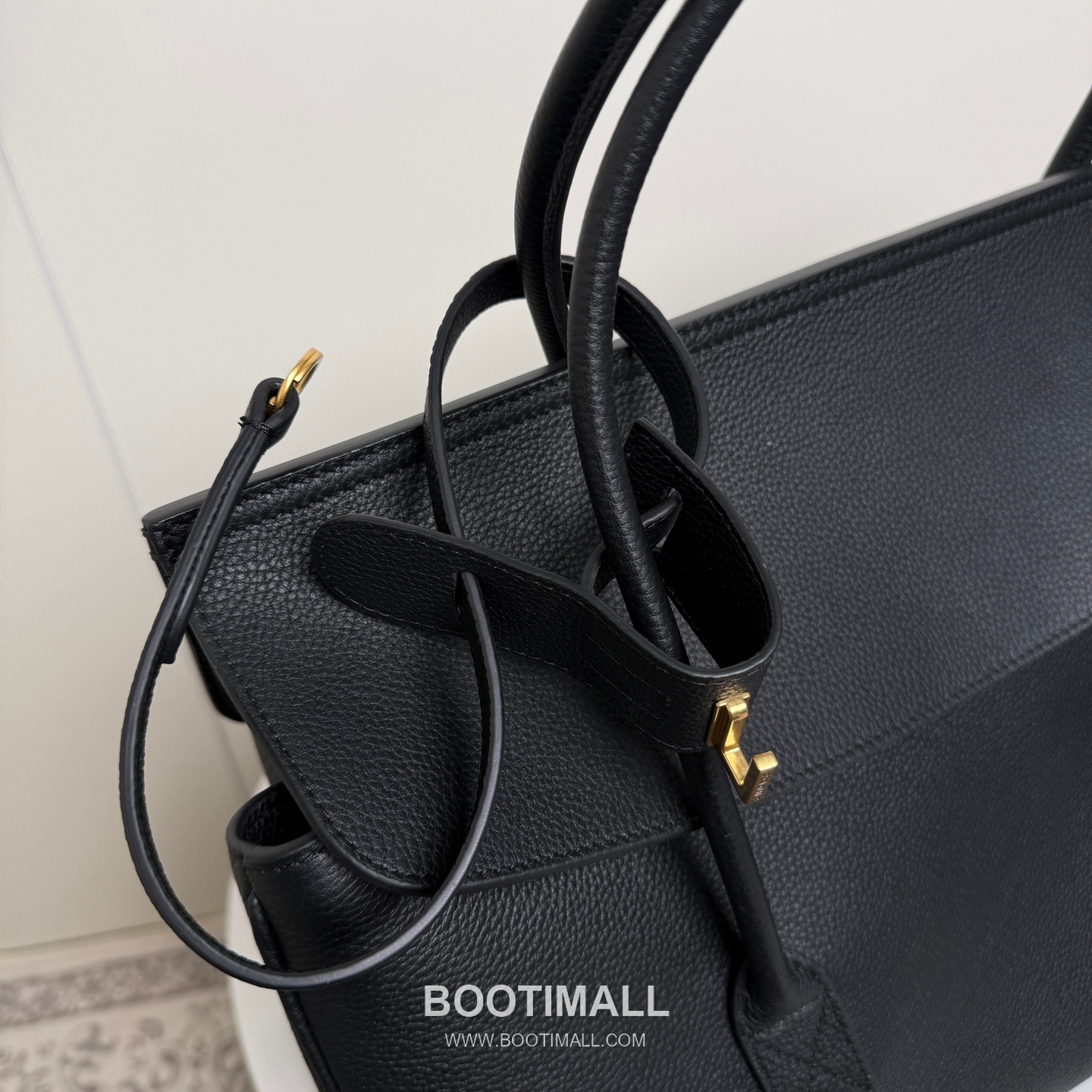 Balenciaga Carrie Carry All Litchi-Grain Cowhide Black Top Handle Bag 발렌시아가 캐리 올 리치패턴 소가죽 블랙 탑핸들백 54cm 13