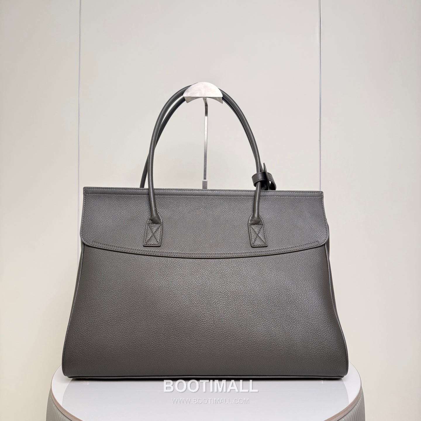 Balenciaga Carrie Carry All Litchi Grain Calfskin Top Handle Bag 발렌시아가 캐리 올 리치 그레인 카프스킨 탑핸들백 53.8cm 4