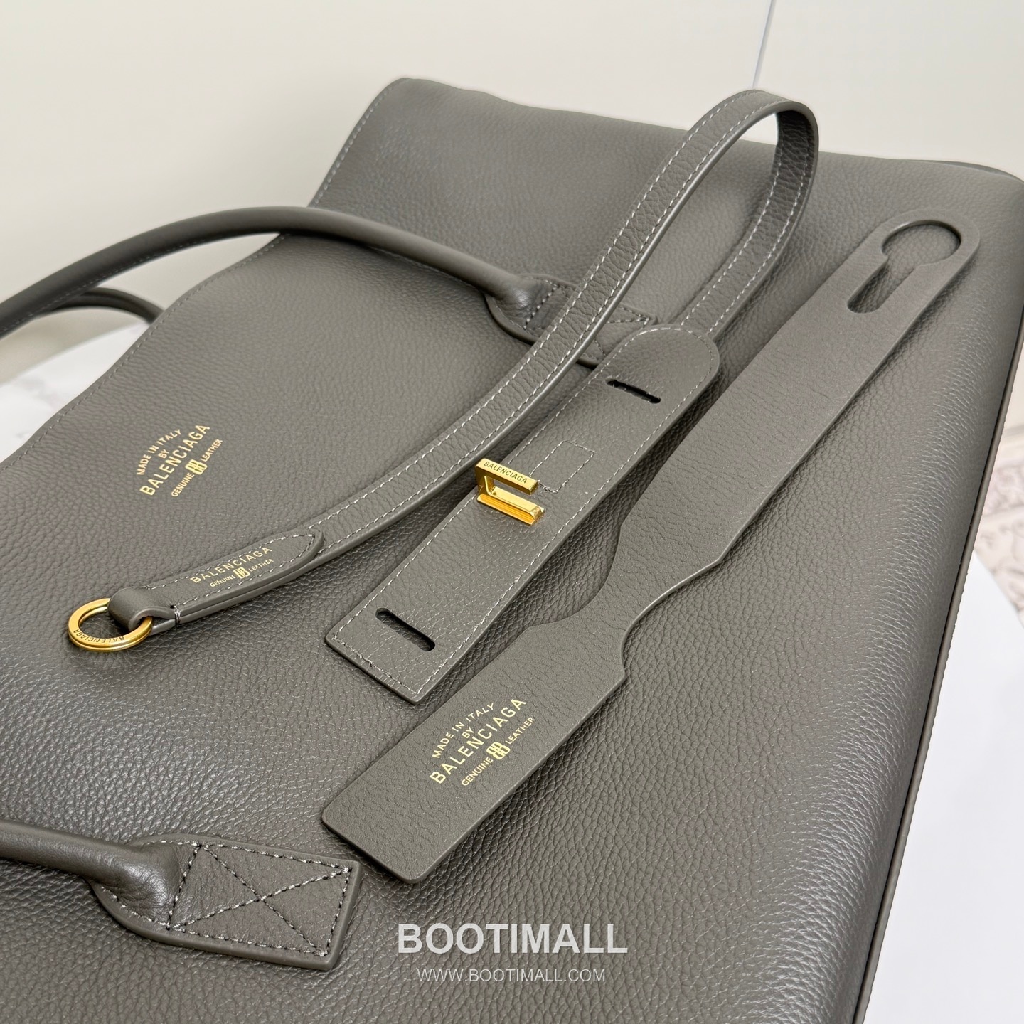 Balenciaga Carrie Carry All Litchi Grain Calfskin Top Handle Bag 발렌시아가 캐리 올 리치 그레인 카프스킨 탑핸들백 53.8cm 10