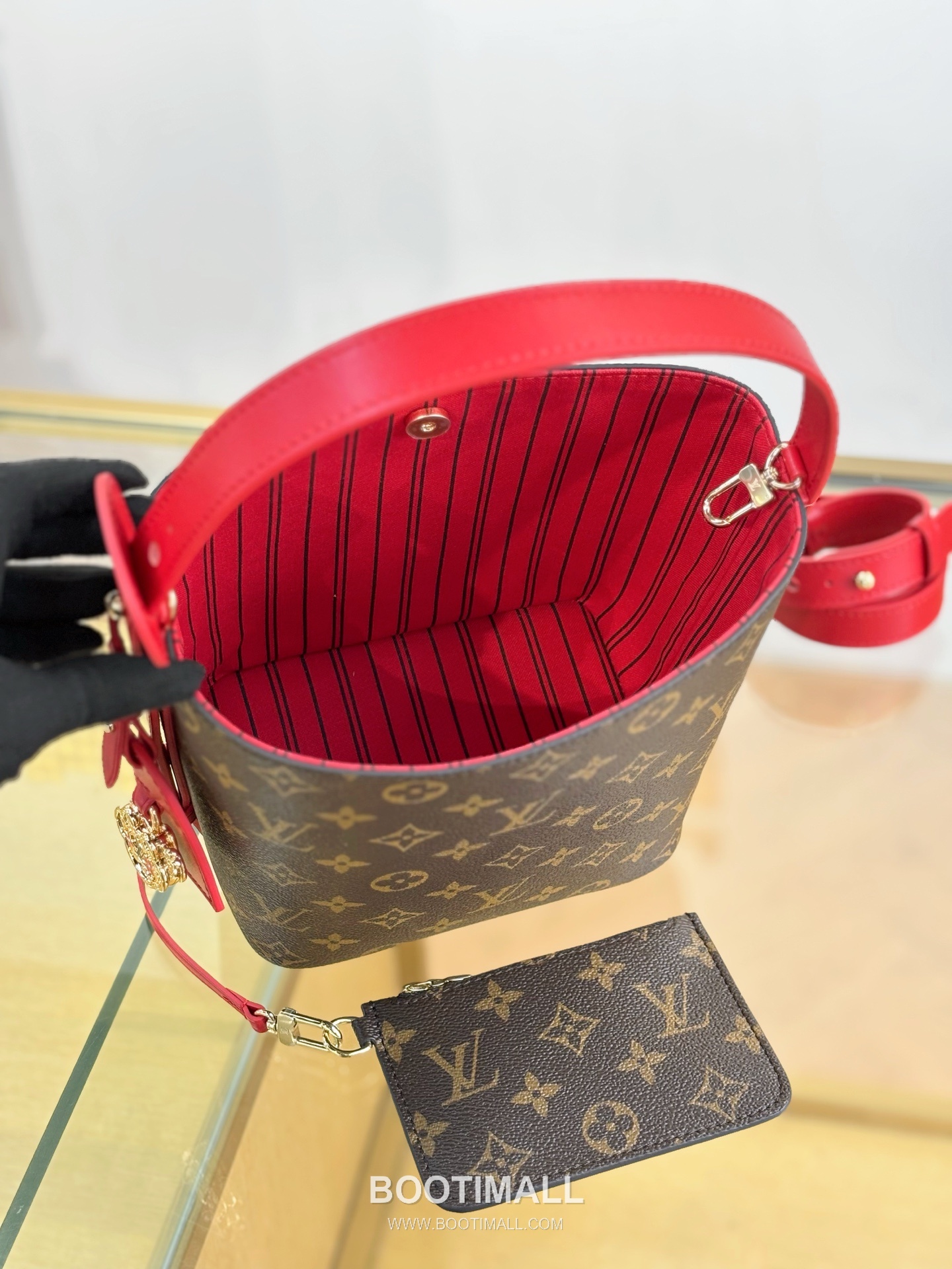Louis Vuitton All In BB Monogram Canvas Red Top Handle Bag M28317 루이비통 올인 BB 모노그램 캔버스 레드 탑핸들백 18cm 12