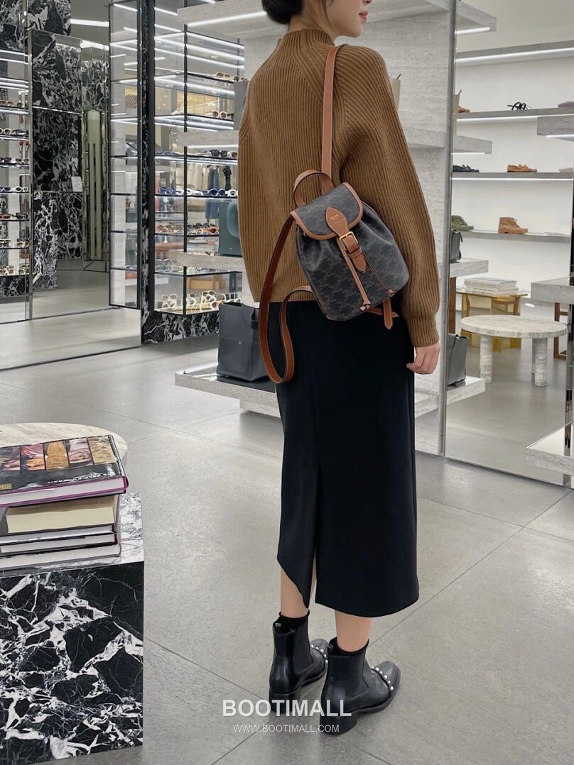 Celine Triomphe Mini Backpack Calfskin Leather Zip Wallet 셀린느 트리옴프 미니 백팩 카프스킨 레더 지퍼지갑 20cm 8