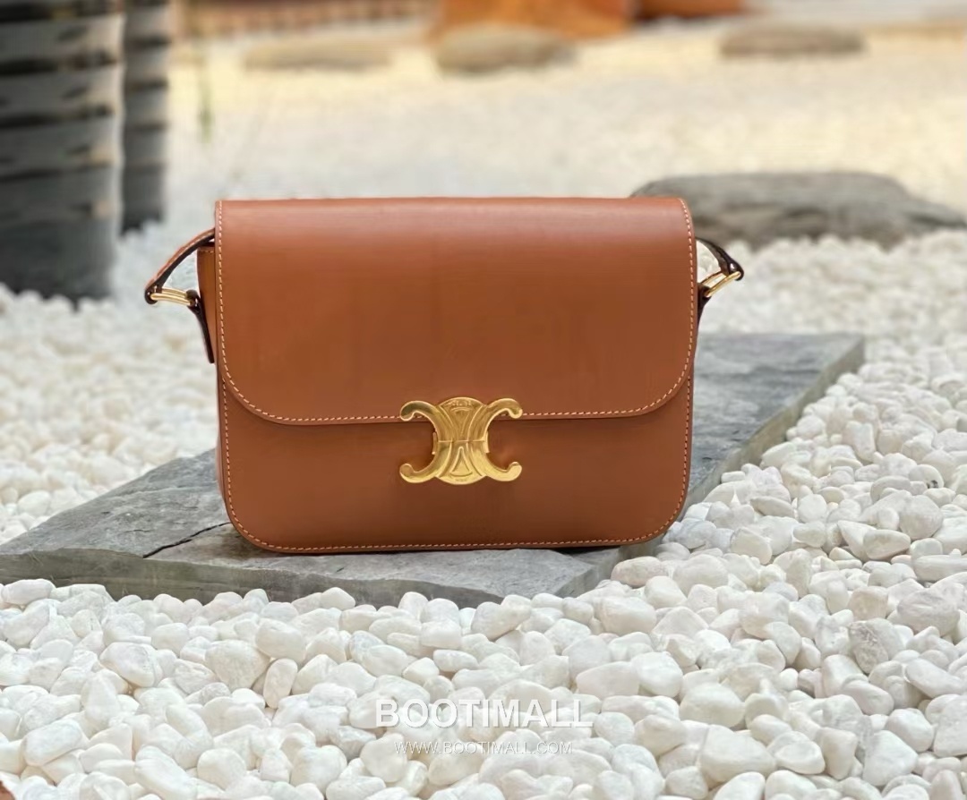 Celine Triomphe Medium Flap Smooth Calfskin Black Long Wallet 셀린느 트리옴프 미디엄 플랩 스무스 카프스킨 블랙 장지갑 22.5cm 4