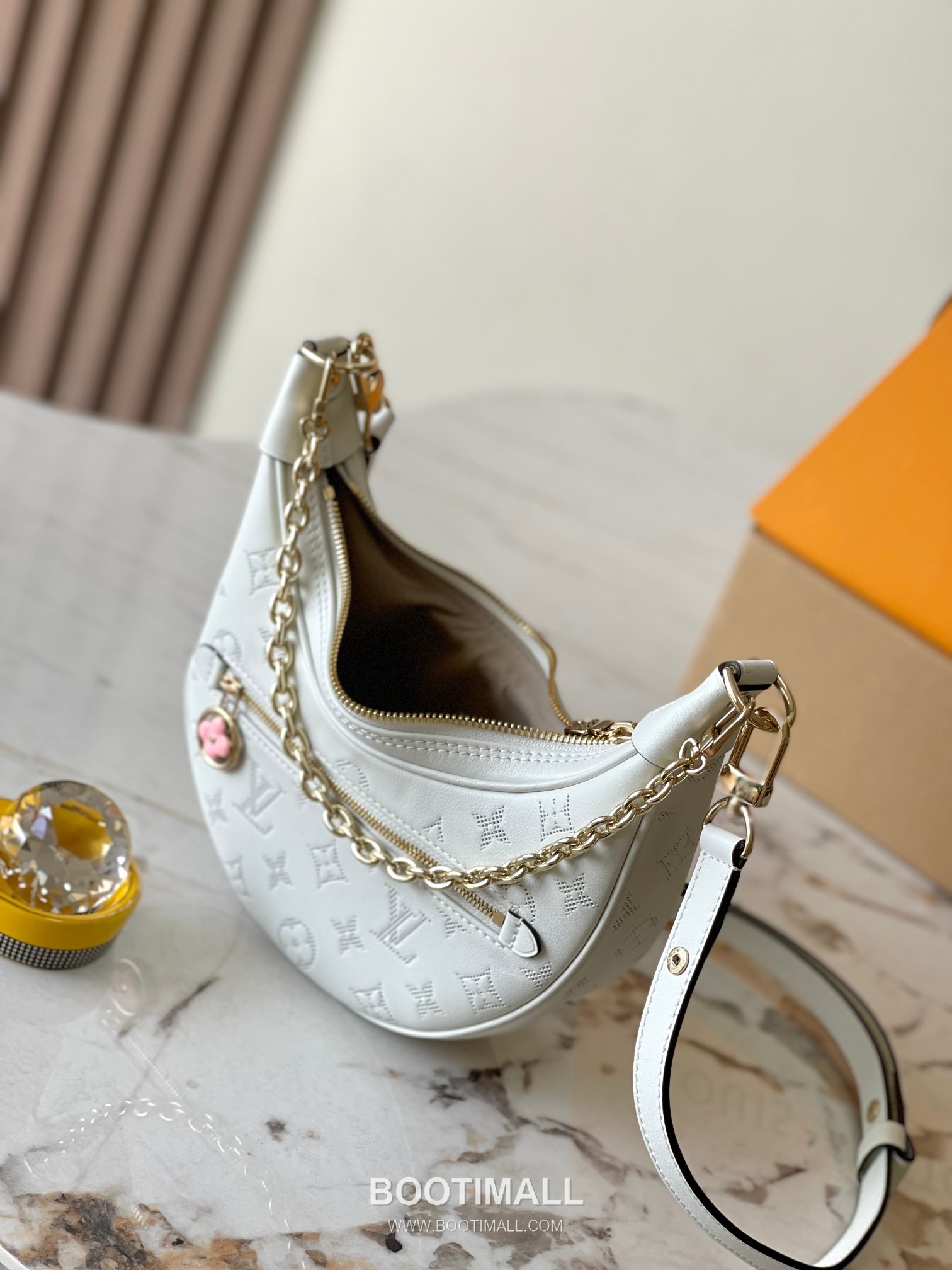 Louis Vuitton Loop Monogram Canvas White Zip Wallet 루이비통 루프 모노그램 캔버스 화이트 지퍼지갑 23cm 8