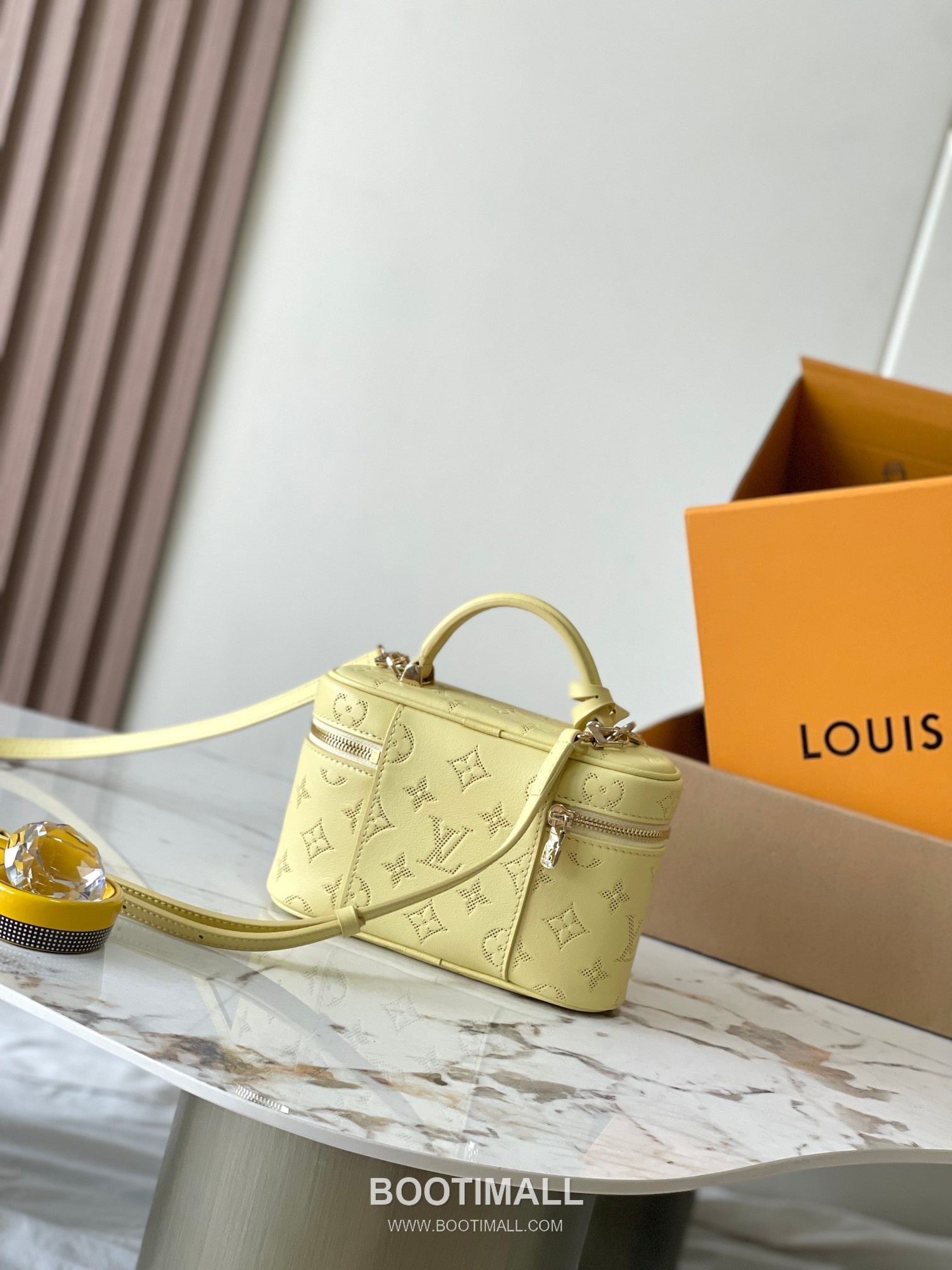 Louis Vuitton Vanity Flower Ring Coated Canvas Yellow Zip Wallet 루이비통 배니티 플라워 링 코티드 캔버스 옐로우 지퍼 지갑 19cm 3