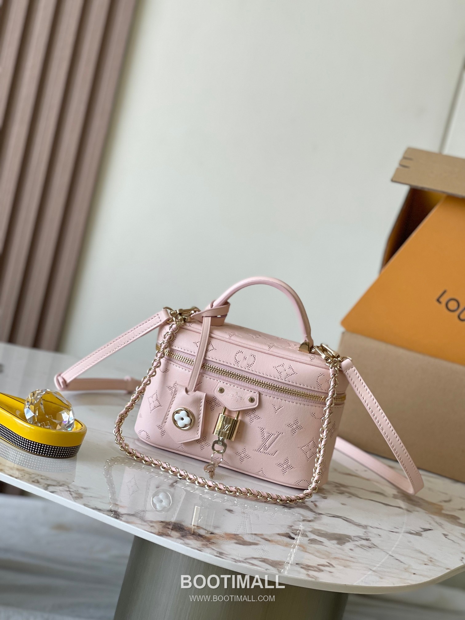 Louis Vuitton Vanity Flower Ring Coated Canvas Yellow Zip Wallet 루이비통 배니티 플라워 링 코티드 캔버스 옐로우 지퍼 지갑 19cm 1