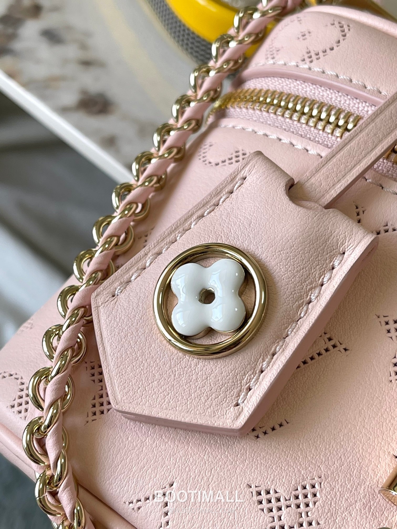 Louis Vuitton Vanity Flower Ring Coated Canvas Yellow Zip Wallet 루이비통 배니티 플라워 링 코티드 캔버스 옐로우 지퍼 지갑 19cm 6