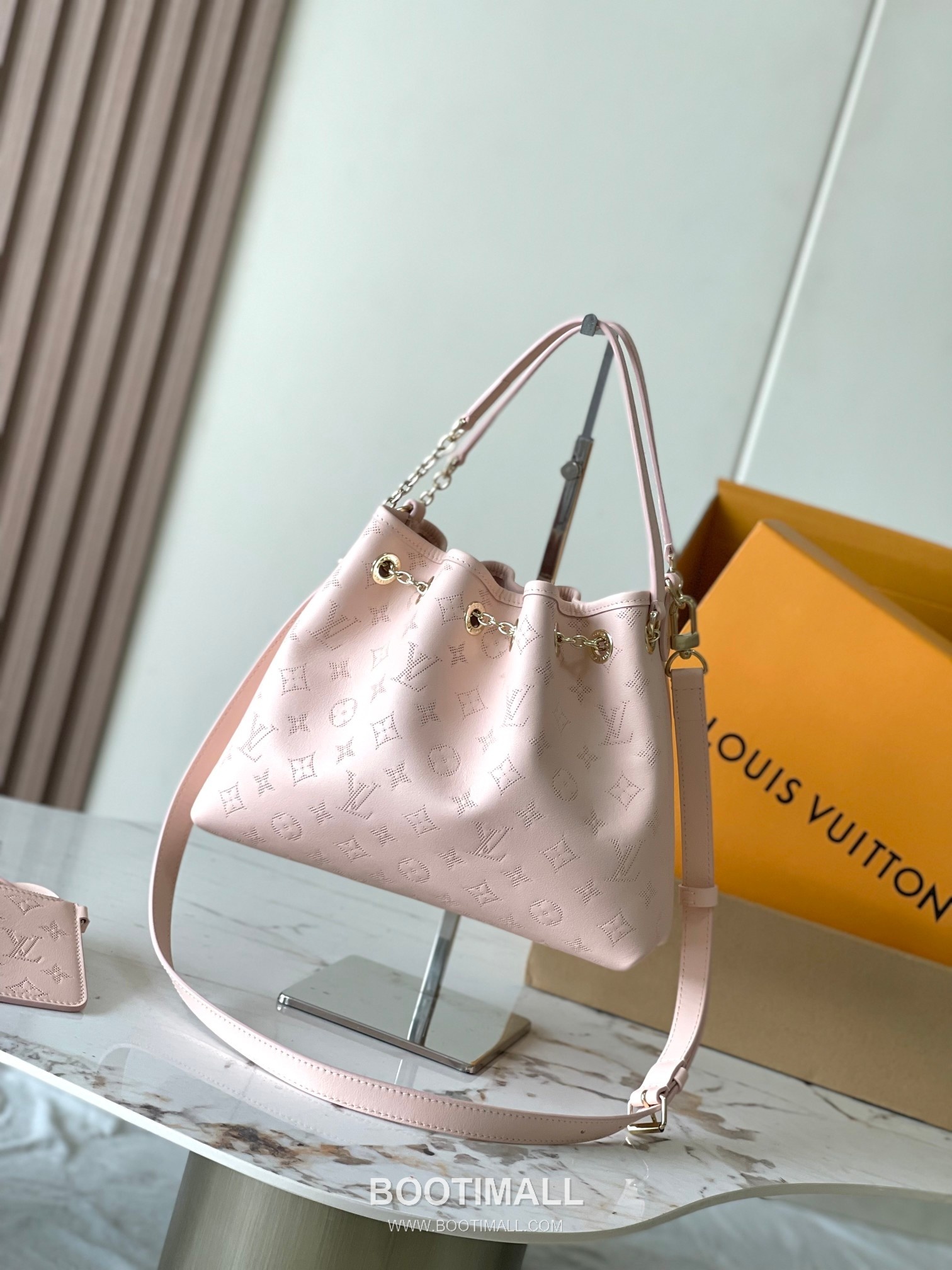 Louis Vuitton Bundle Monogram Perforated Embossed Cowhide Pink Long Wallet 루이비통 번들 모노그램 퍼포레이티드 엠보 소가죽 핑크 장지갑 3