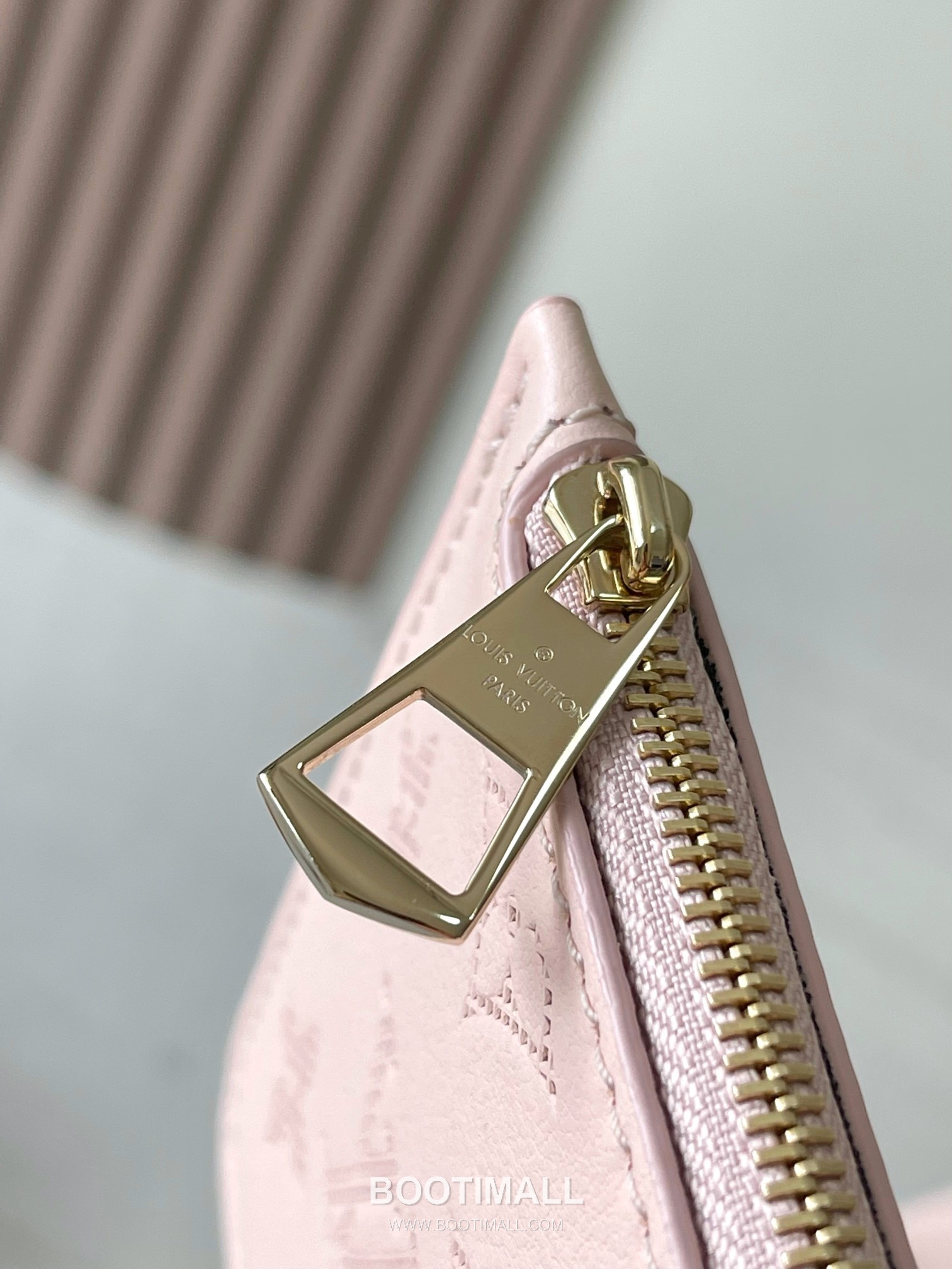 Louis Vuitton Bundle Monogram Perforated Embossed Cowhide Pink Long Wallet 루이비통 번들 모노그램 퍼포레이티드 엠보 소가죽 핑크 장지갑 7