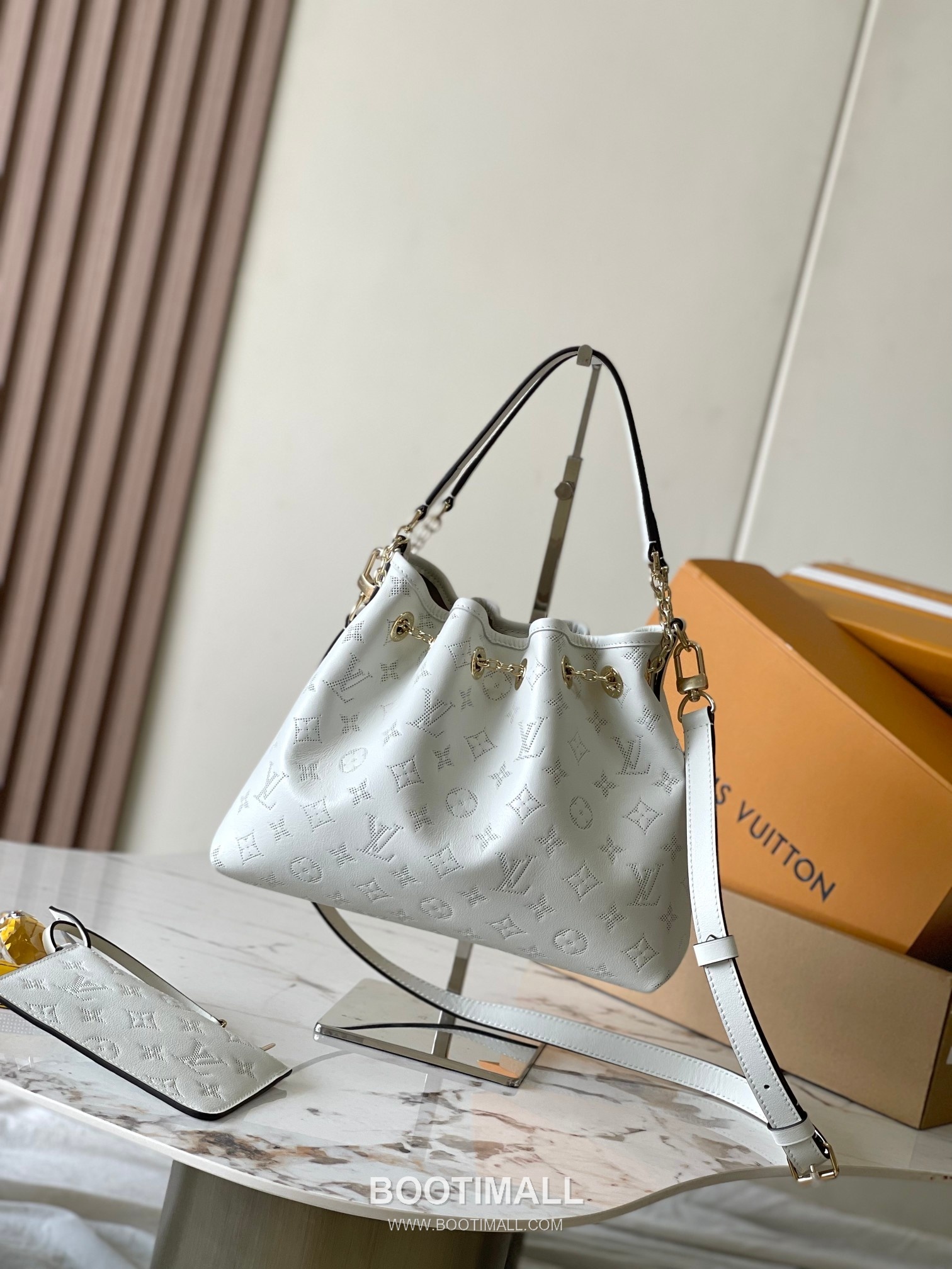 Louis Vuitton Bundle Monogram Perforated Embossed Cowhide Pink Long Wallet 루이비통 번들 모노그램 퍼포레이티드 엠보 소가죽 핑크 장지갑 3