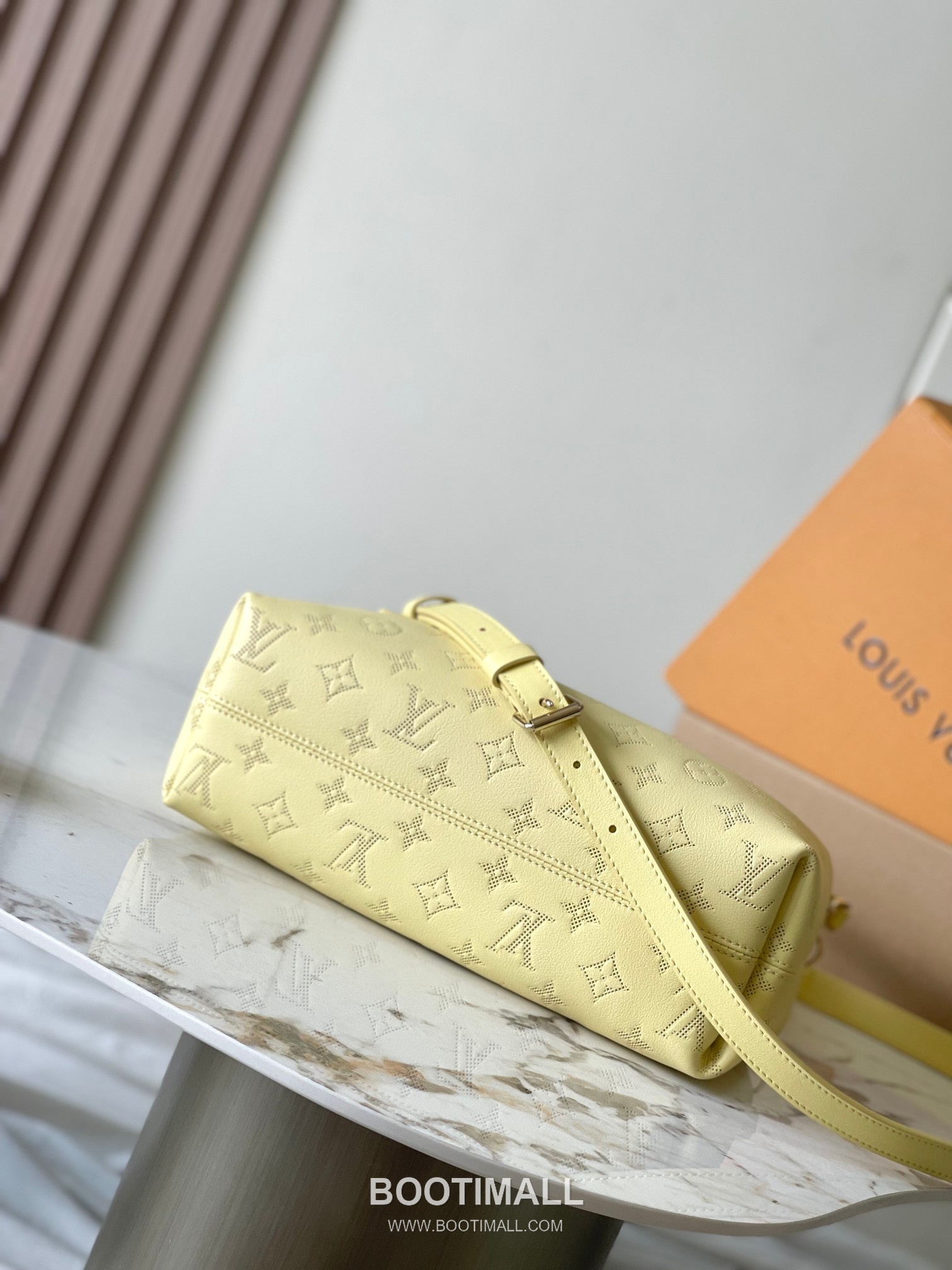Louis Vuitton Bundle Monogram Perforated Embossed Cowhide Yellow Long Wallet 루이비통 번들 모노그램 퍼포레이티드 엠보싱 소가죽 옐로우 장지갑 28cm 5