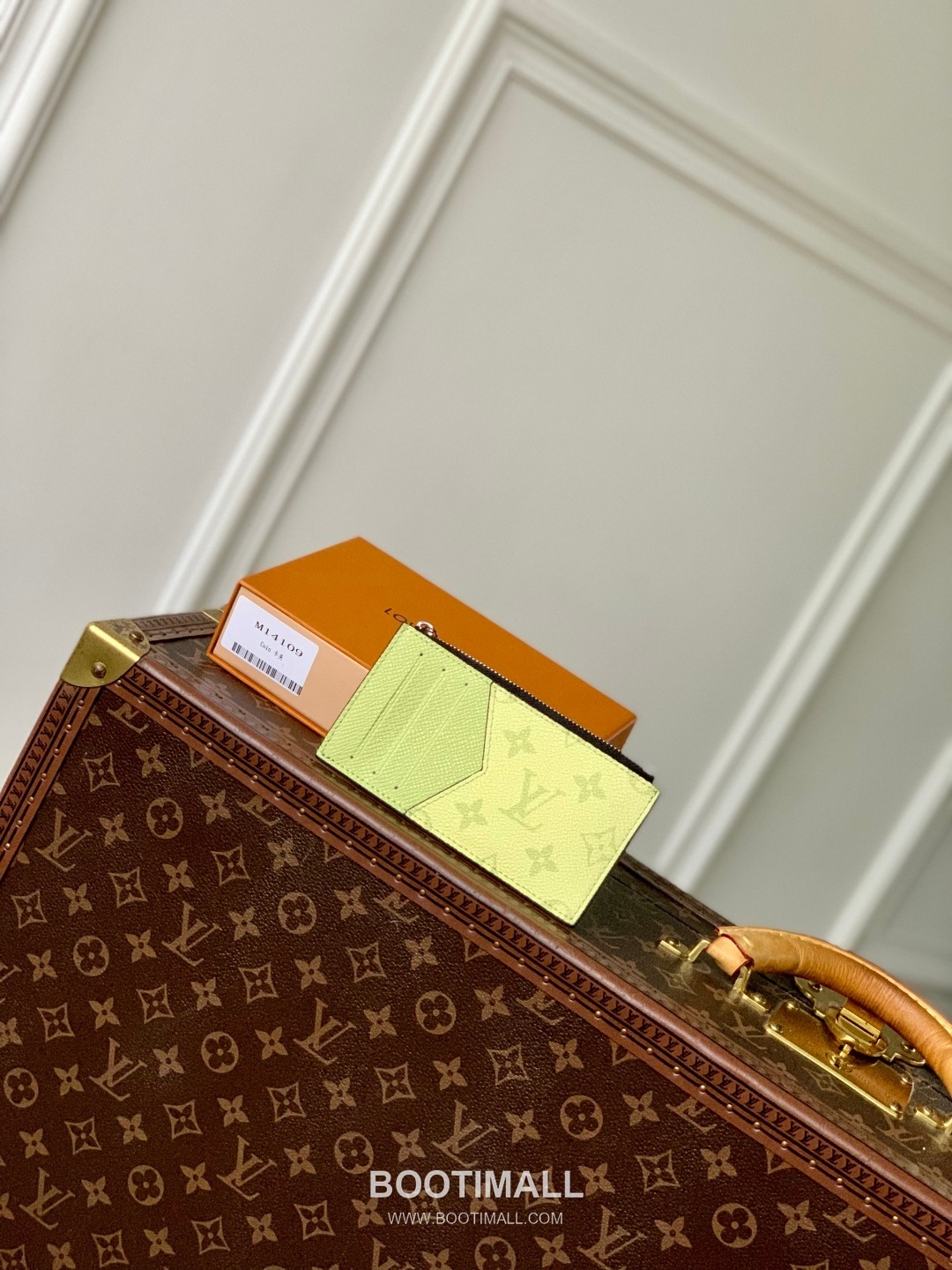 Louis Vuitton Monogram Taiga Coin Card Coated Canvas and Leather Yellow Holder 루이비통 모노그램 타이가 코인 카드 코티드 캔버스 레더 옐로우 14.5cm 2