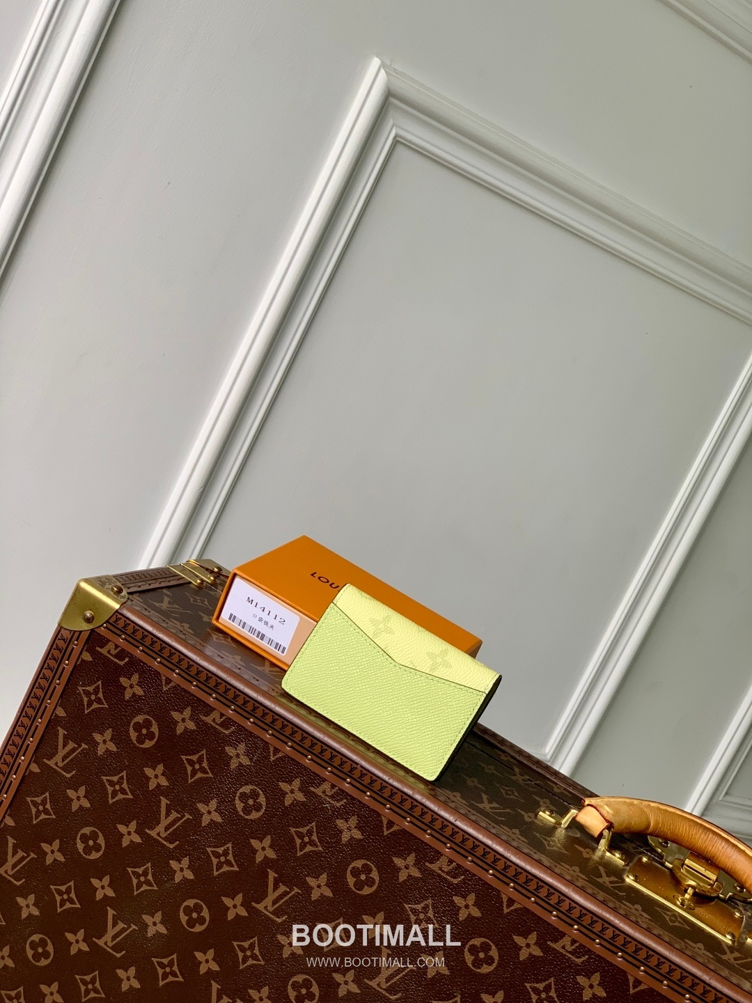 Louis Vuitton Pocket Organizer Monogram Taiga Canvas and Leather Yellow Card Holder 루이비통 포켓 오거나이저 모노그램 타이가 캔버스 레더 옐로우 카드홀더 11.1cm 2