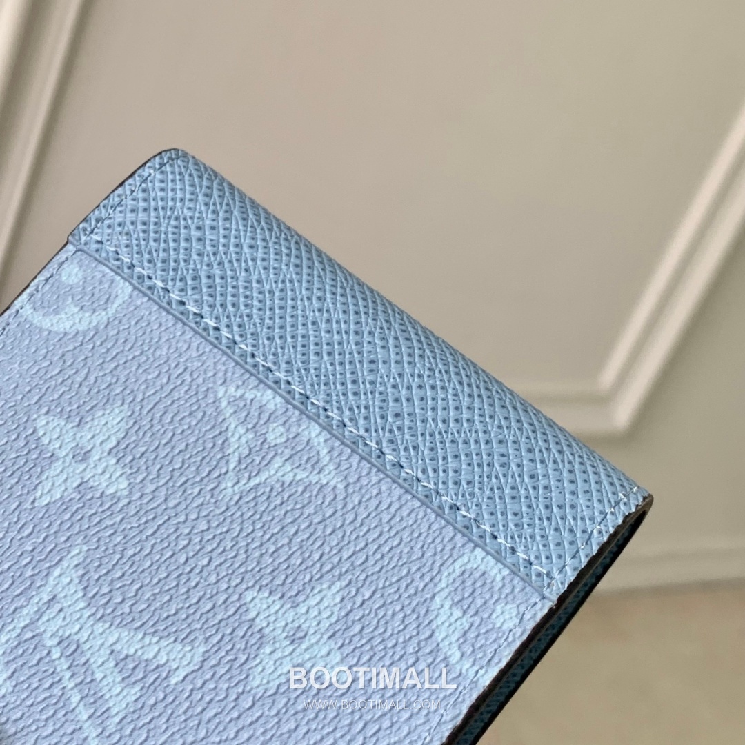 Louis Vuitton Multiple Monogram Taiga Canvas and Leather Blue Bifold Wallet 루이비통 멀티플 모노그램 타이가 캔버스 레더 블루 반지갑 11.5cm 4