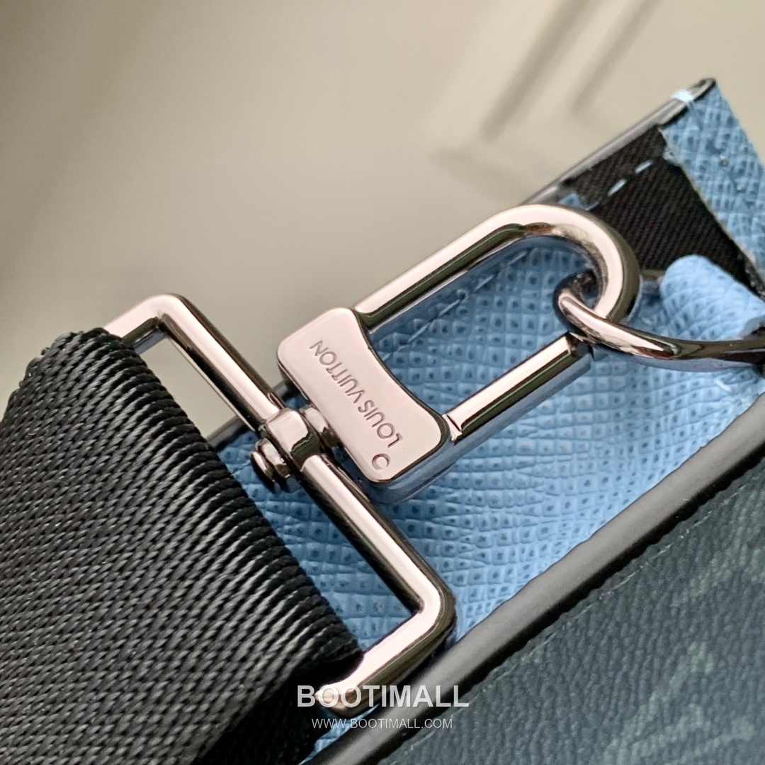Louis Vuitton Gaston Wearable Wallet Monogram Coated Canvas and Taiga Leather Blue Long 루이비통 가스통 웨어러블 월릿 모노그램 코티드 캔버스 타이가 레더 블루 장지갑 22cm 5