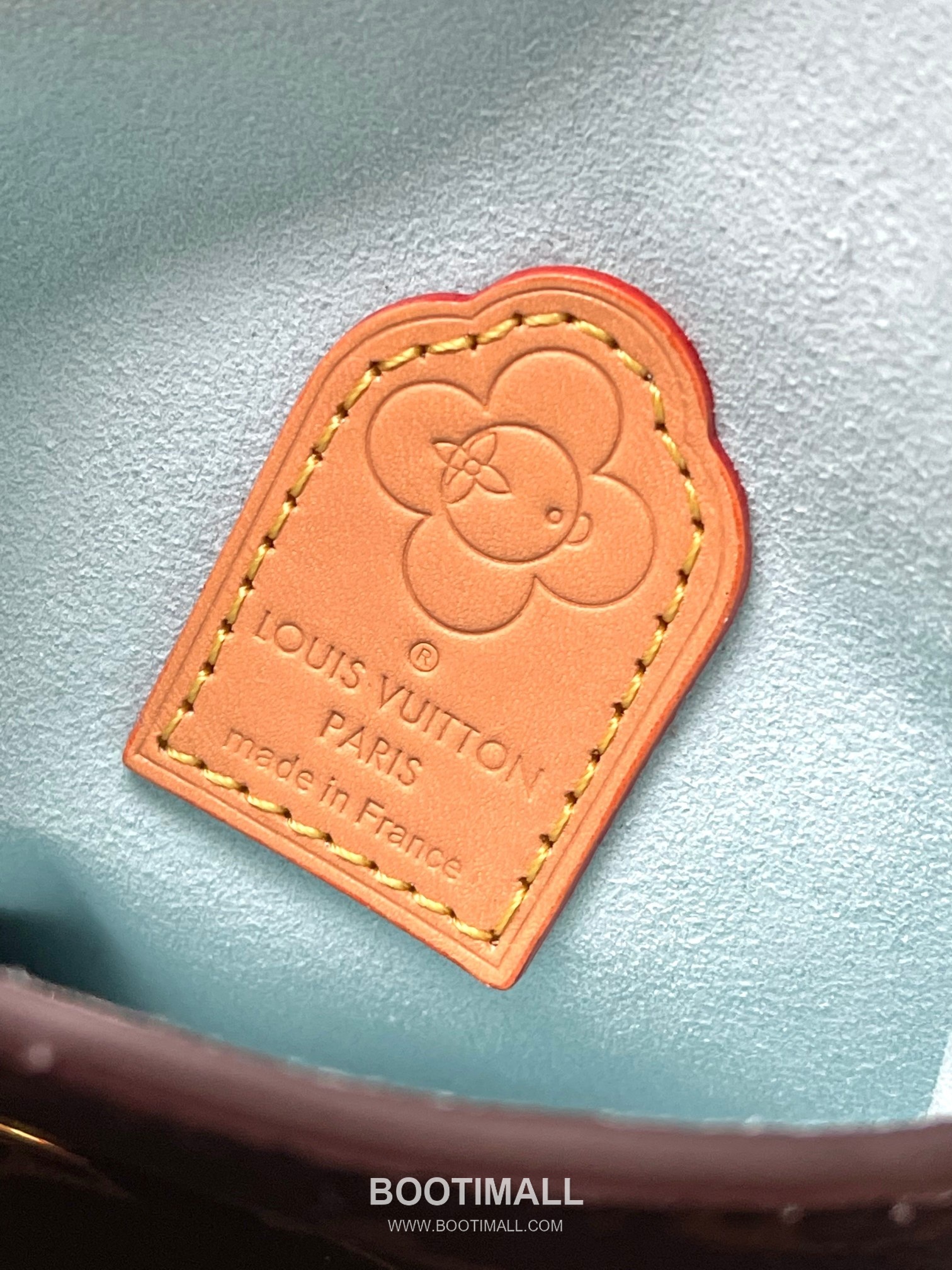 Louis Vuitton Vivienne Phone Pouch Leather M12269 루이비통 비비엔느 폰 파우치 가죽 크로스백 17.5cm 12