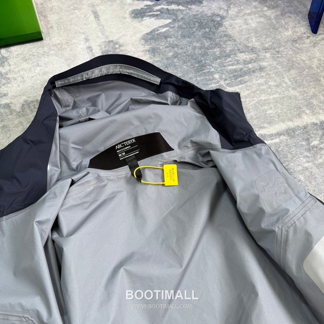 Arc'teryx Namtso Beta SL Gamma Blue Hard Shell Jacket 아크테릭스 남초 베타 SL 감마 블루 하드쉘 자켓 11