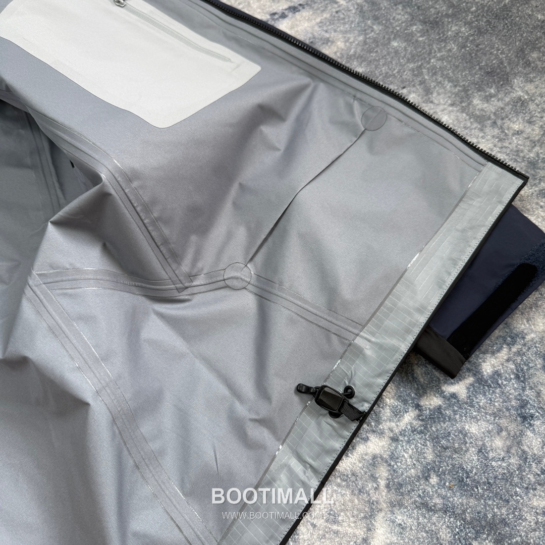 Arc'teryx Namtso Beta SL Gamma Blue Hard Shell Jacket 아크테릭스 남초 베타 SL 감마 블루 하드쉘 자켓 14