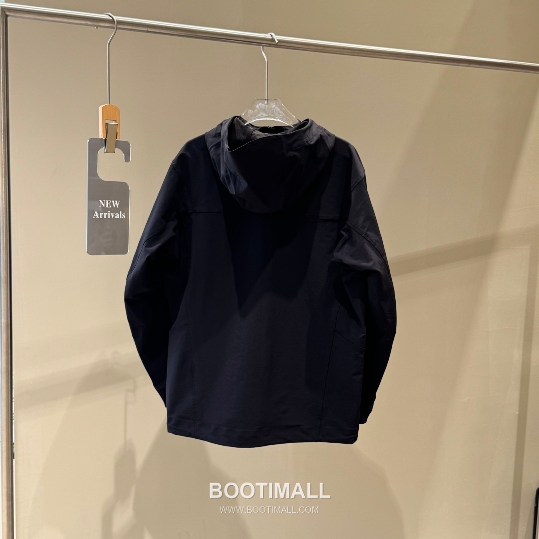 Kailas M8-X Softshell Polyamide Polyester Elastane Black Windbreaker 카일라스 M8-X 소프트쉘 폴리아미드 폴리에스터 엘라스테인 블랙 바람막이 2