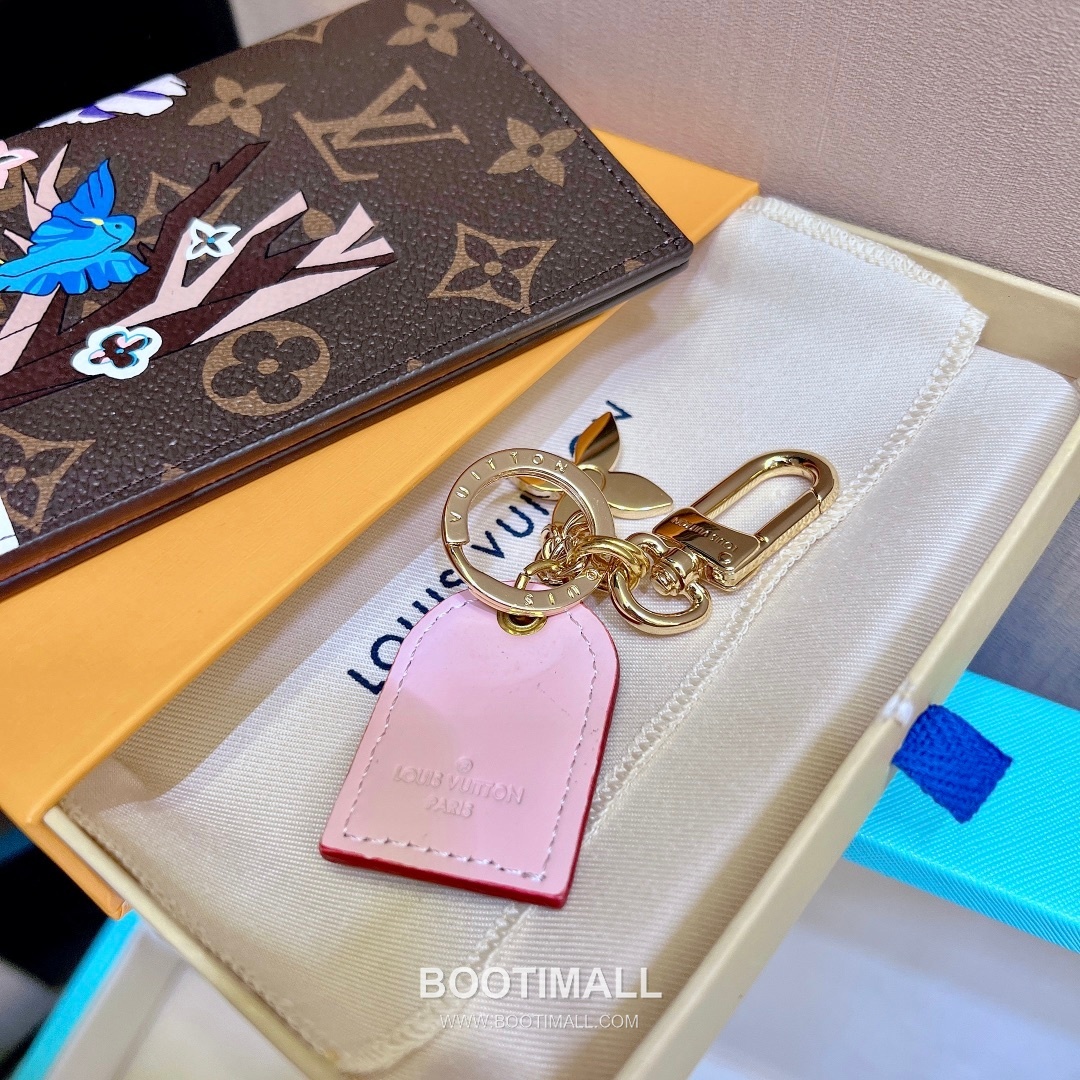 Louis Vuitton 23 Nameplate Keyring 루이비통 23 네임플레이트 키링 2