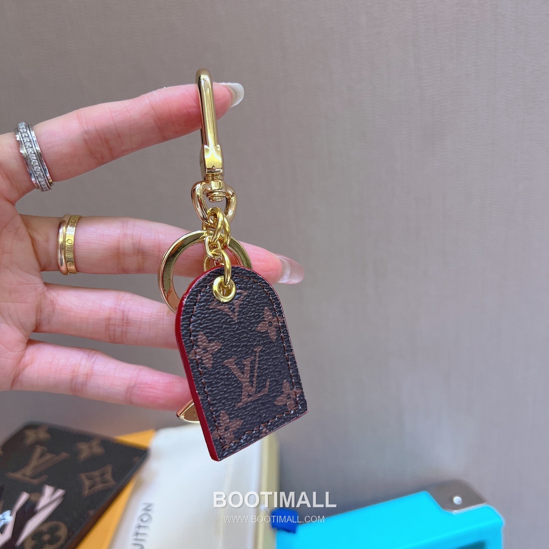 Louis Vuitton 23 Nameplate Keyring 루이비통 23 네임플레이트 키링 6