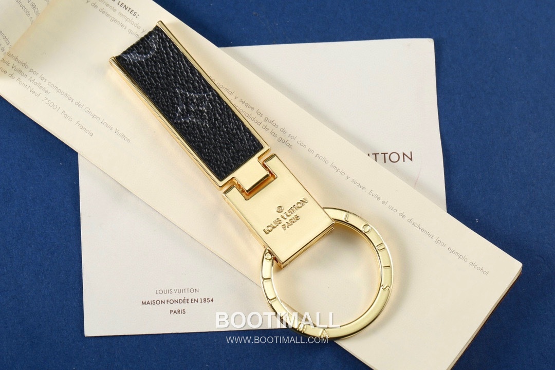 Louis Vuitton Circle Monogram Leather Charm Black Keyring 루이비통 서클 모노그램 레더 참 가죽 블랙 키링 2