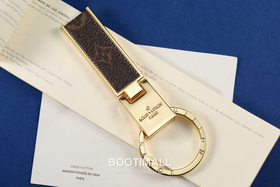 Louis Vuitton Circle Monogram Leather Charm Black Keyring 루이비통 서클 모노그램 레더 참 가죽 블랙 키링 3