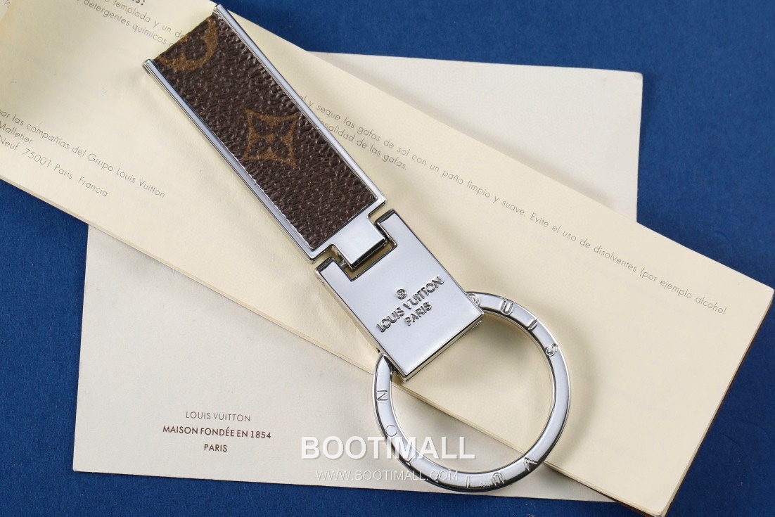 Louis Vuitton Circle Monogram Leather Charm Black Keyring 루이비통 서클 모노그램 레더 참 가죽 블랙 키링 4