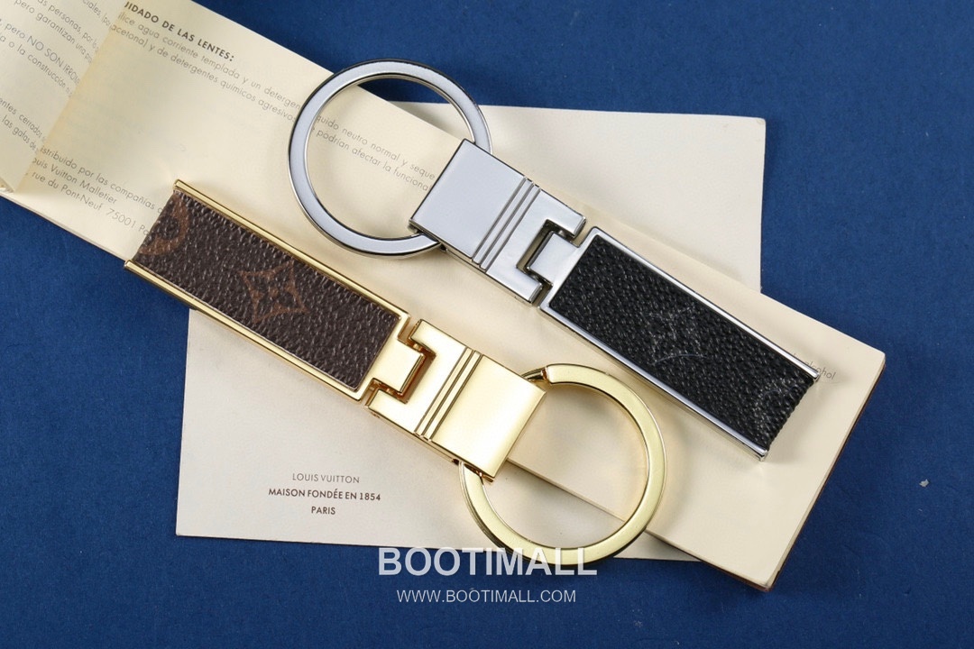 Louis Vuitton Circle Monogram Leather Charm Black Keyring 루이비통 서클 모노그램 레더 참 가죽 블랙 키링 6