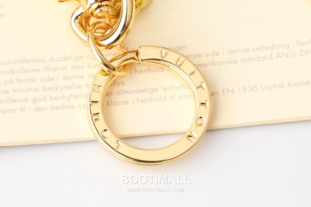 Louis Vuitton Logo Letter Floral Charm Metal Gold Keyring 루이비통 로고 레터 플로럴 참 메탈 골드 키링 7